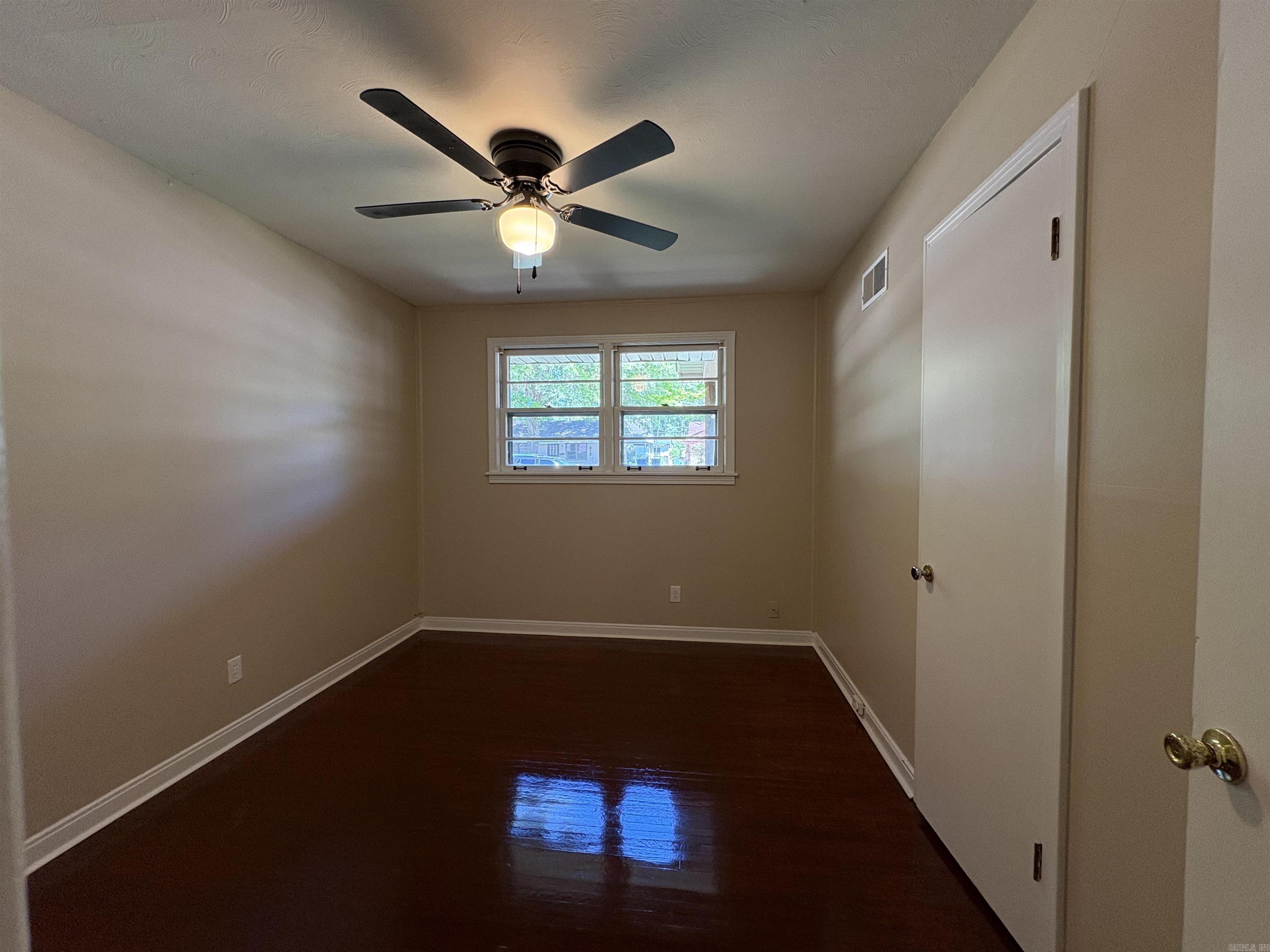 610 N Roselawn  West Memphis, AR