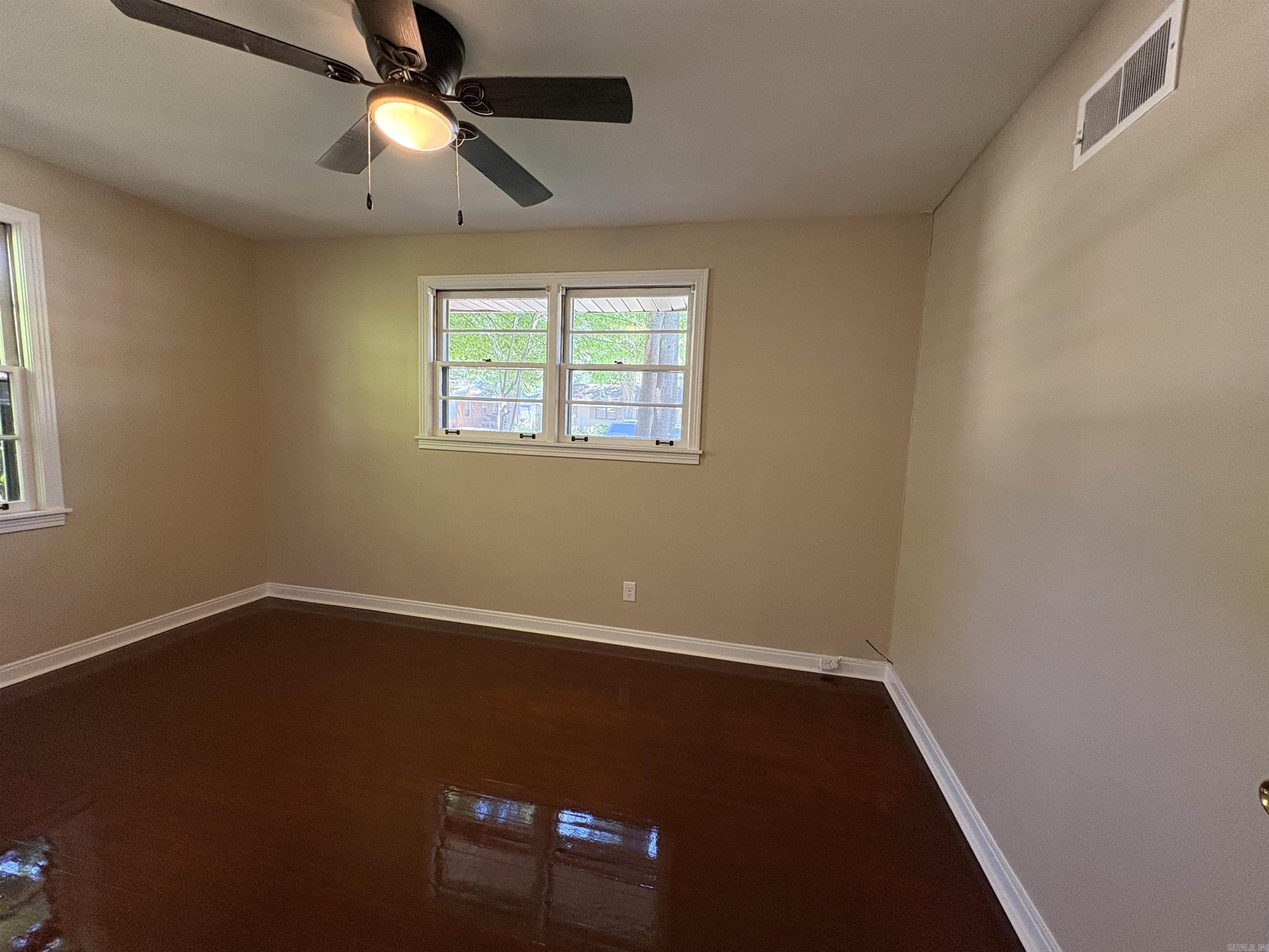 610 N Roselawn  West Memphis, AR