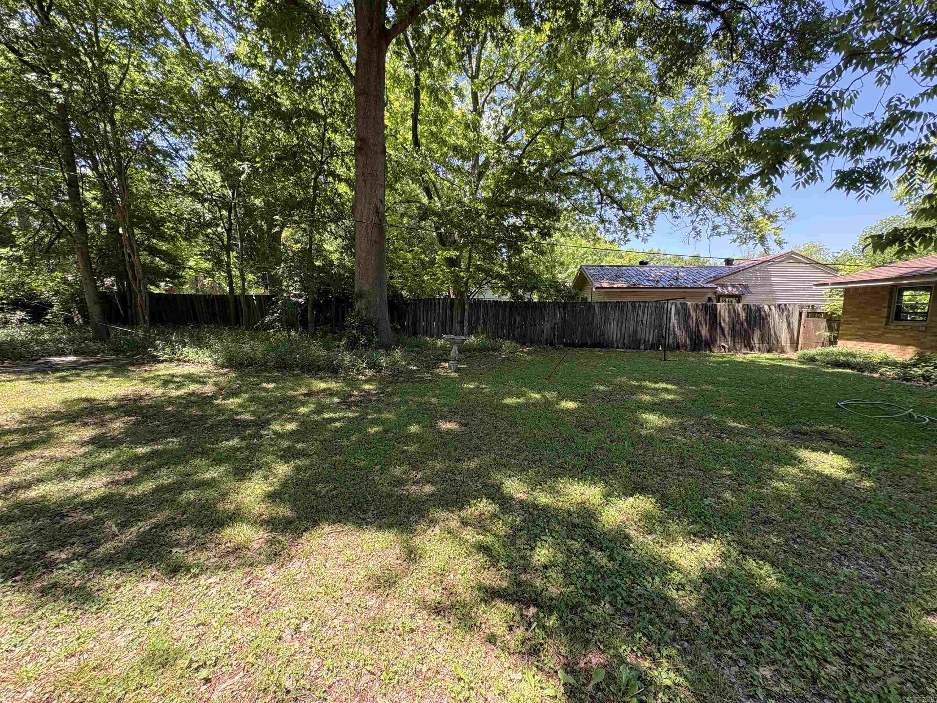 610 N Roselawn  West Memphis, AR