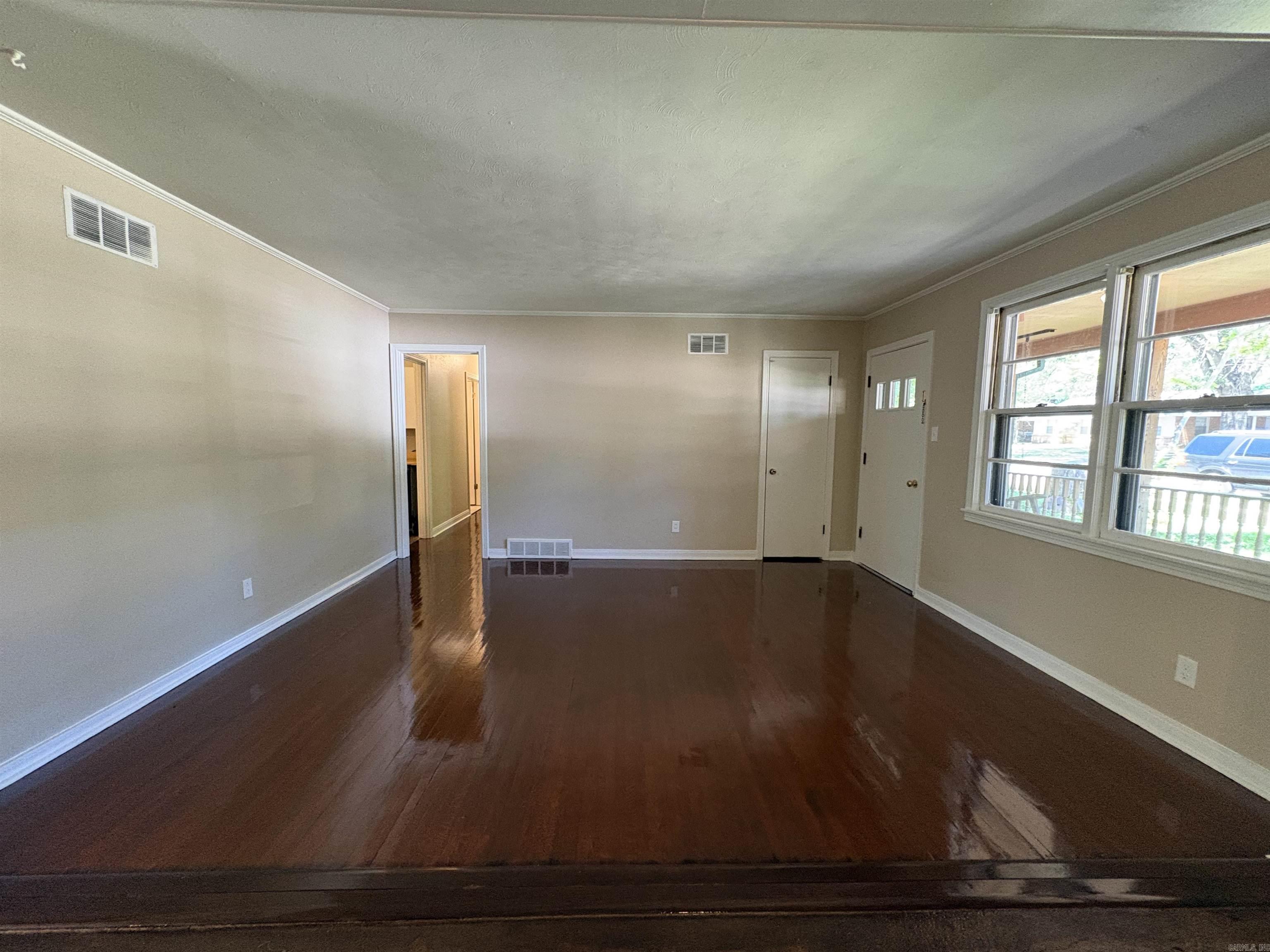 610 N Roselawn  West Memphis, AR