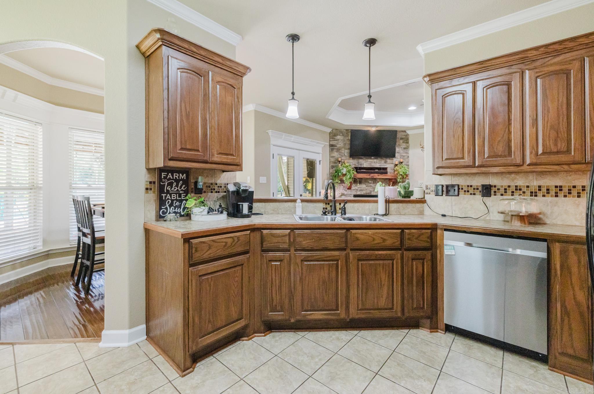5755 HWY 298  Benton, AR