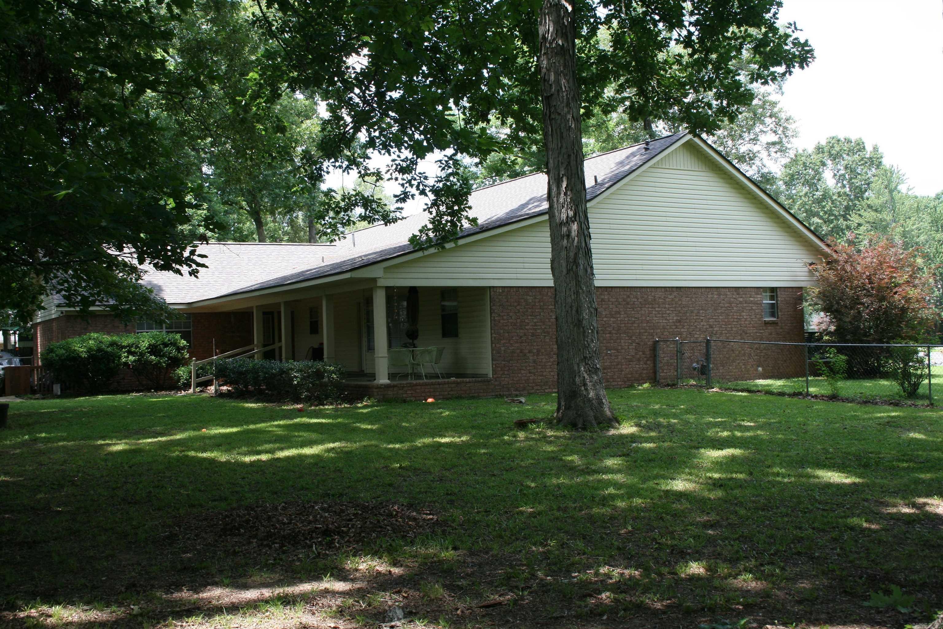 104 Magnolia  Crossett, AR