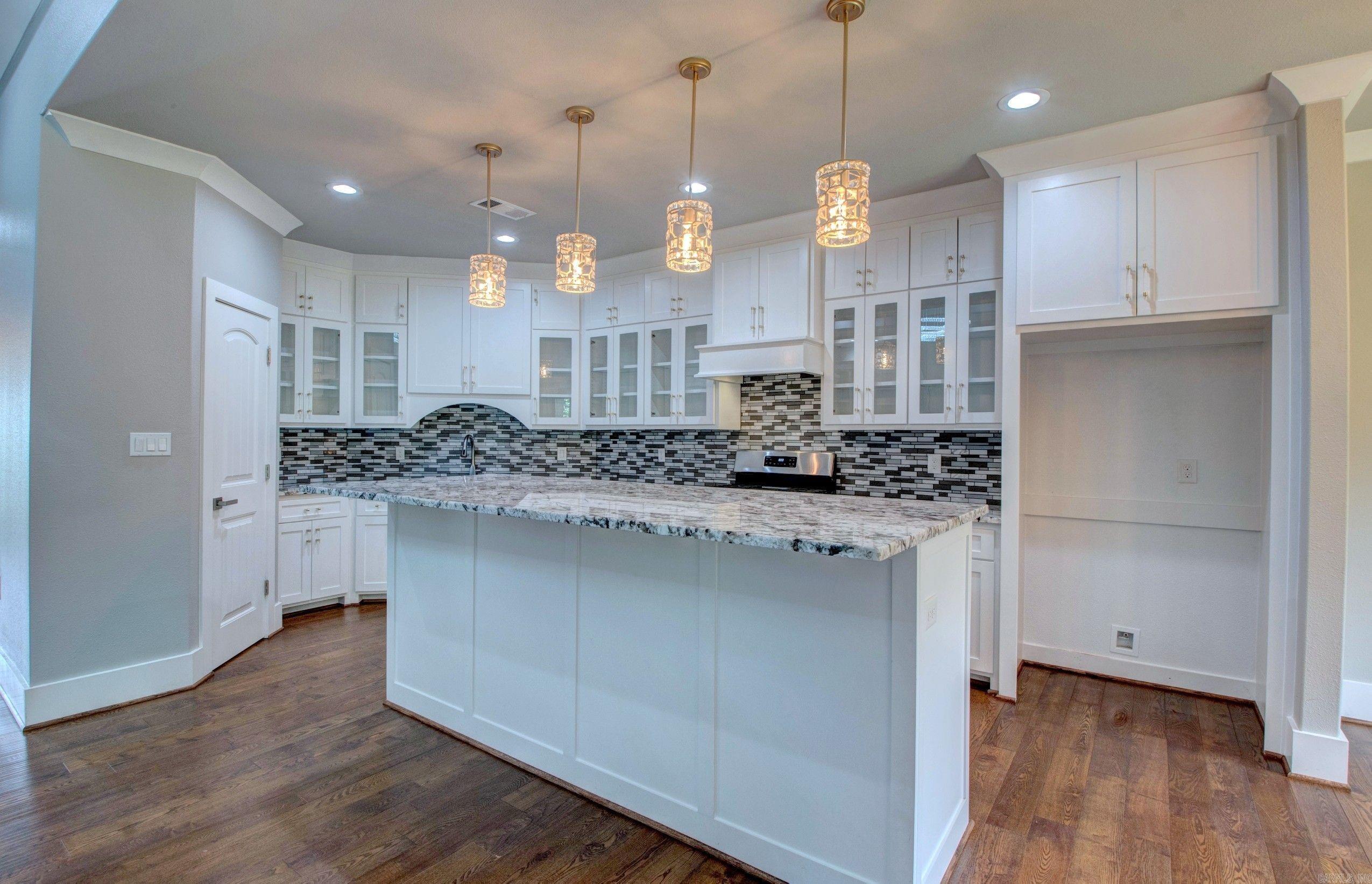 8001 Kanis Pines  Little Rock, AR