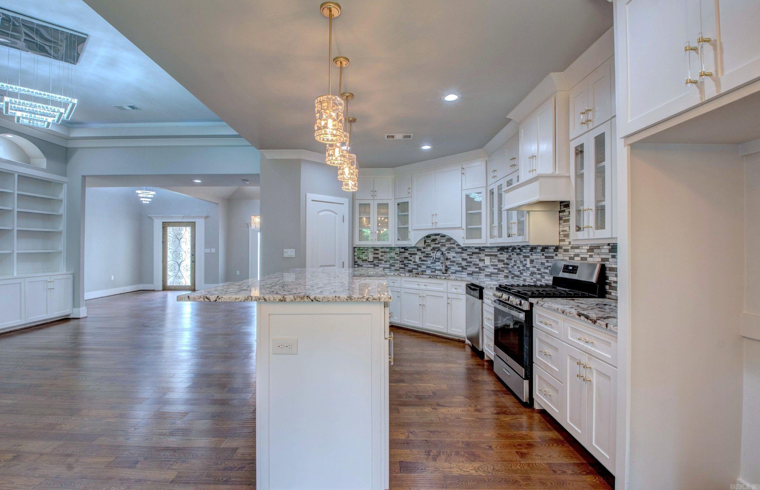 8001 Kanis Pines  Little Rock, AR