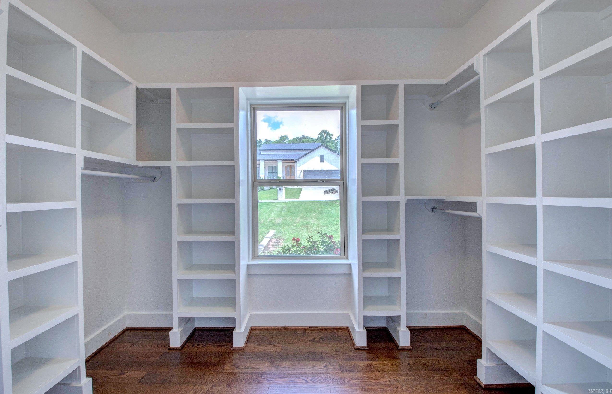 8001 Kanis Pines  Little Rock, AR