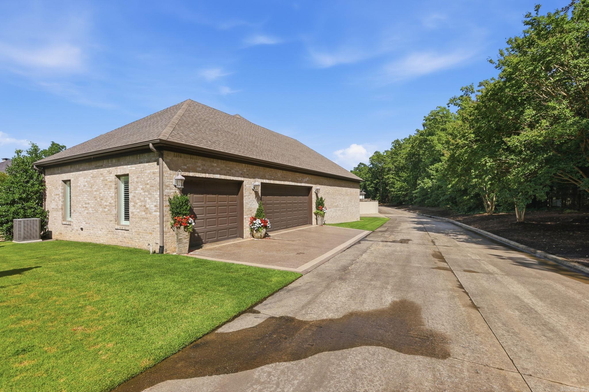 10 Hallen  Little Rock, AR