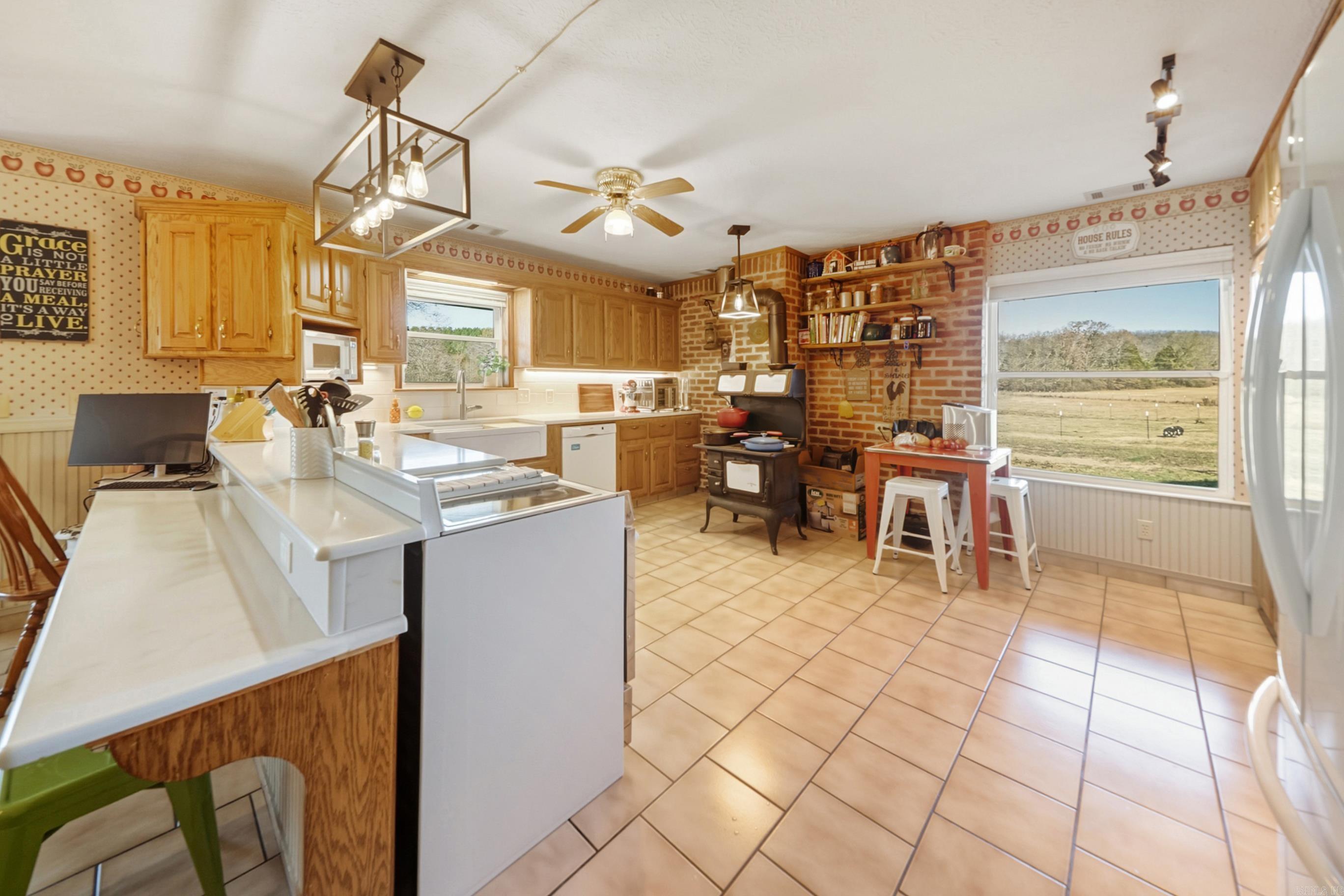 201 Center Point  Vilonia, AR