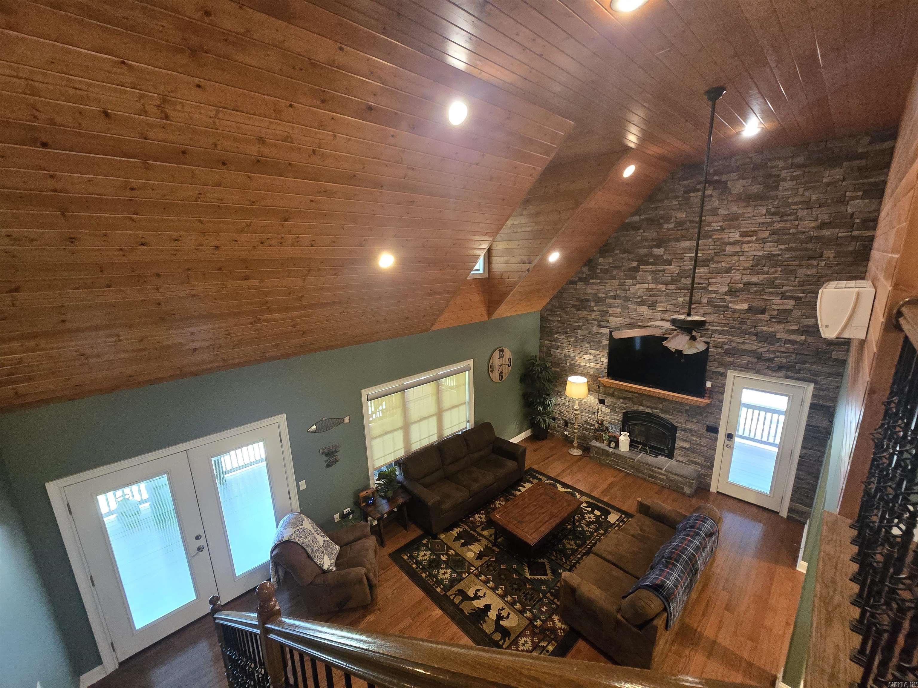 205 Cooper Kate  Norfork, AR