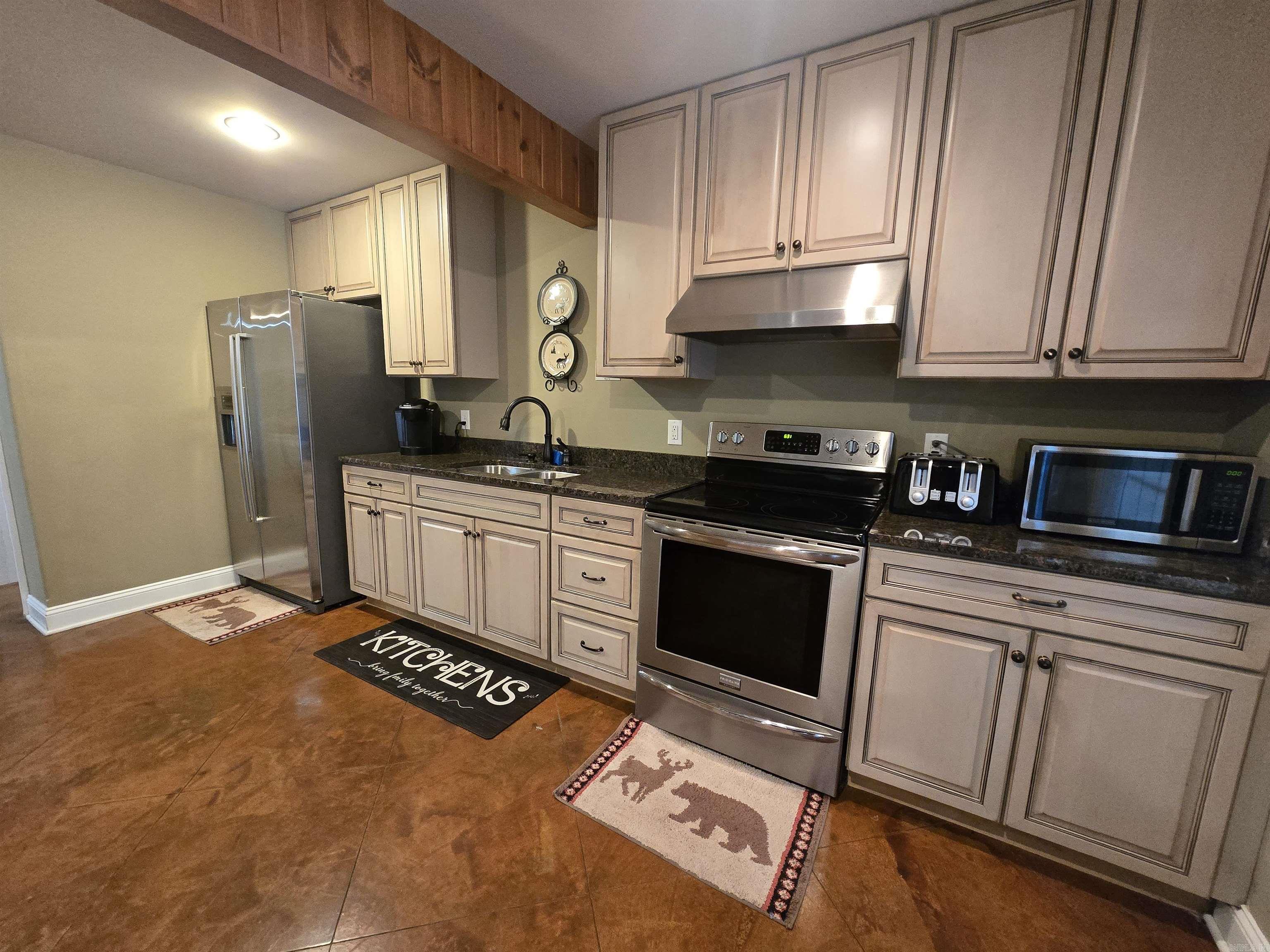 205 Cooper Kate  Norfork, AR
