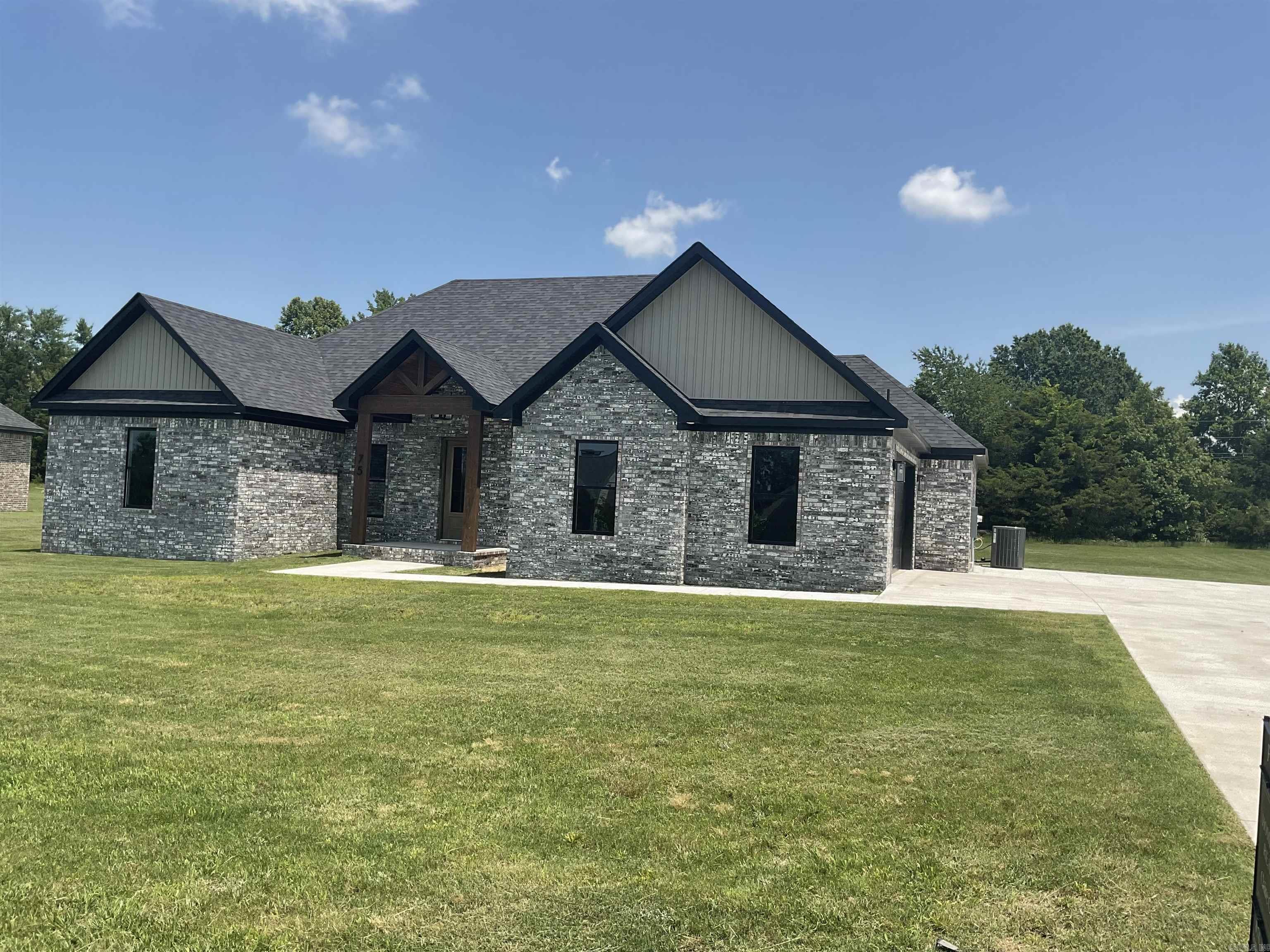 75 Emerald Lane  Greers Ferry, AR