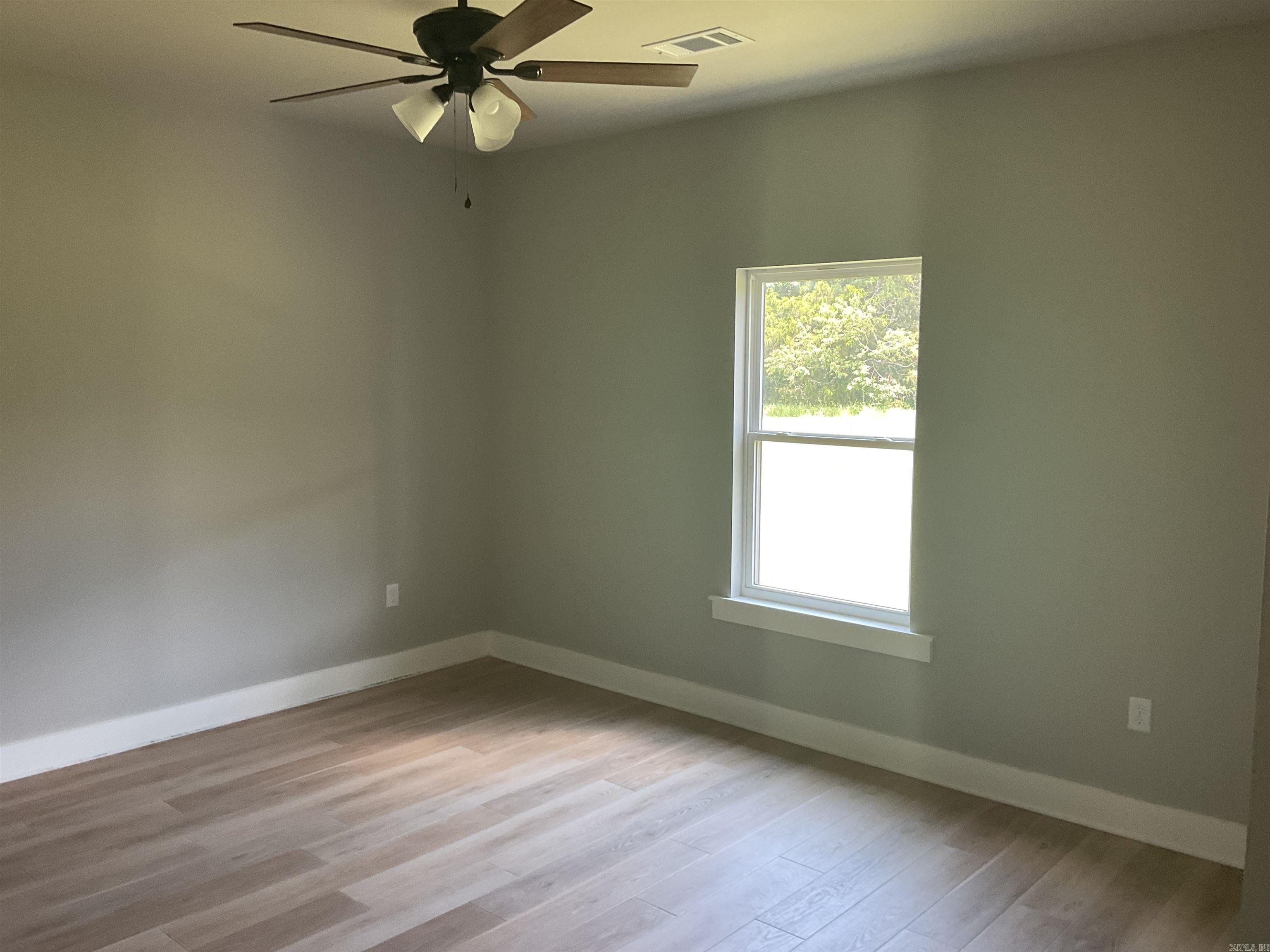 75 Emerald Lane  Greers Ferry, AR