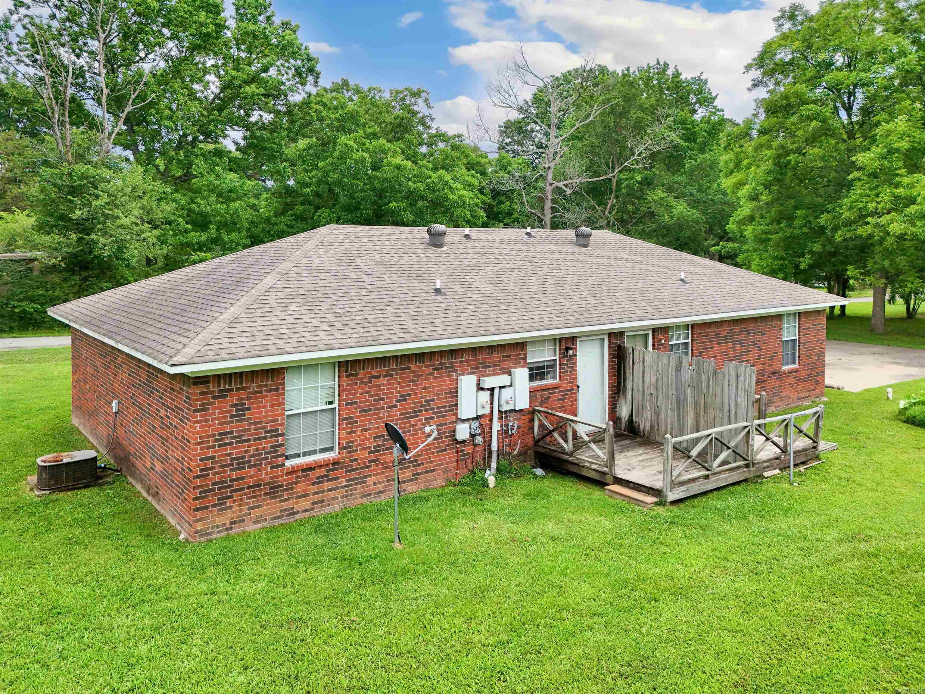 307 & 309 Washington  Ward, AR