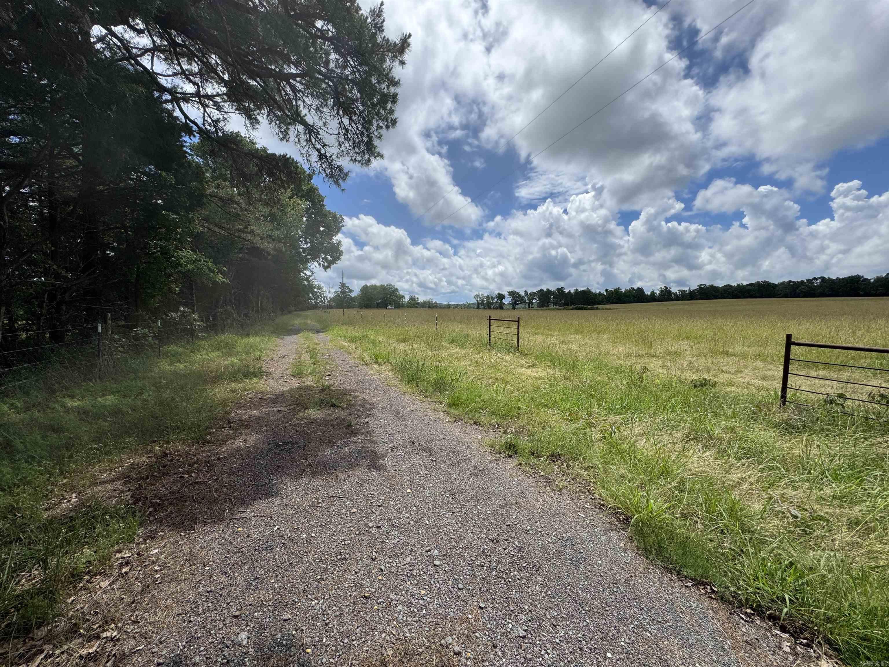 1304 Orchard  Shirley, AR