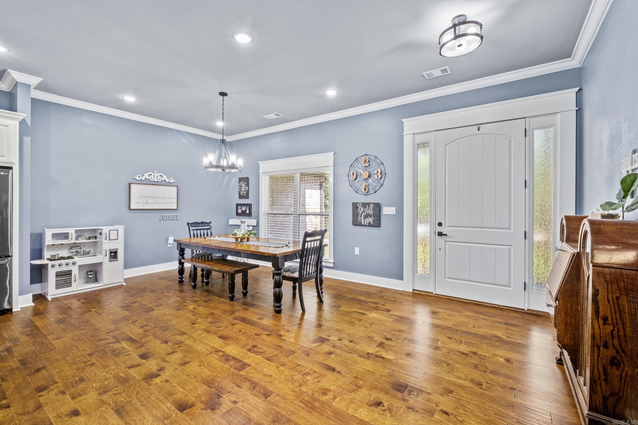 293 Johnston  RD Searcy, AR 72143