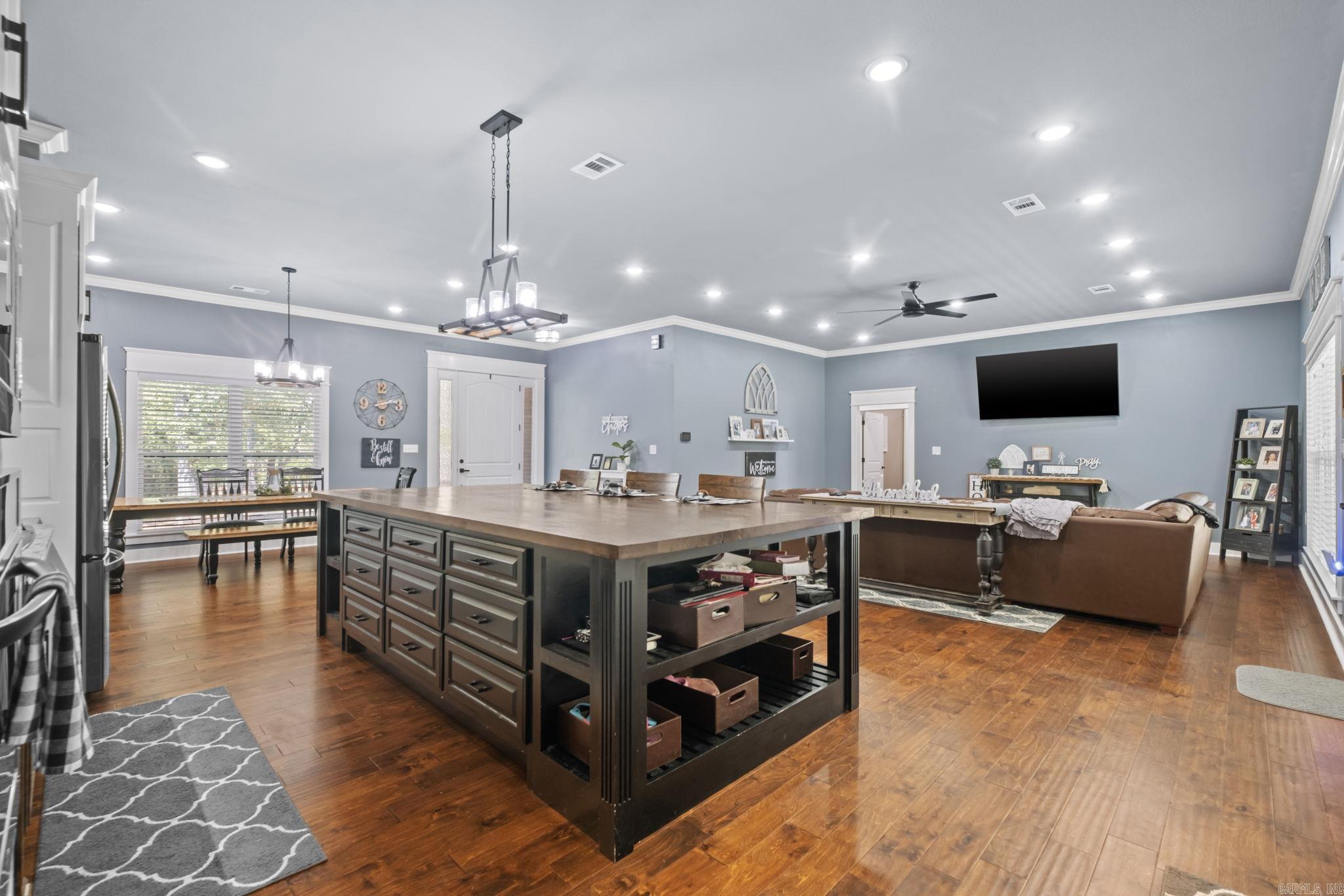 293 Johnston  RD  Searcy, AR