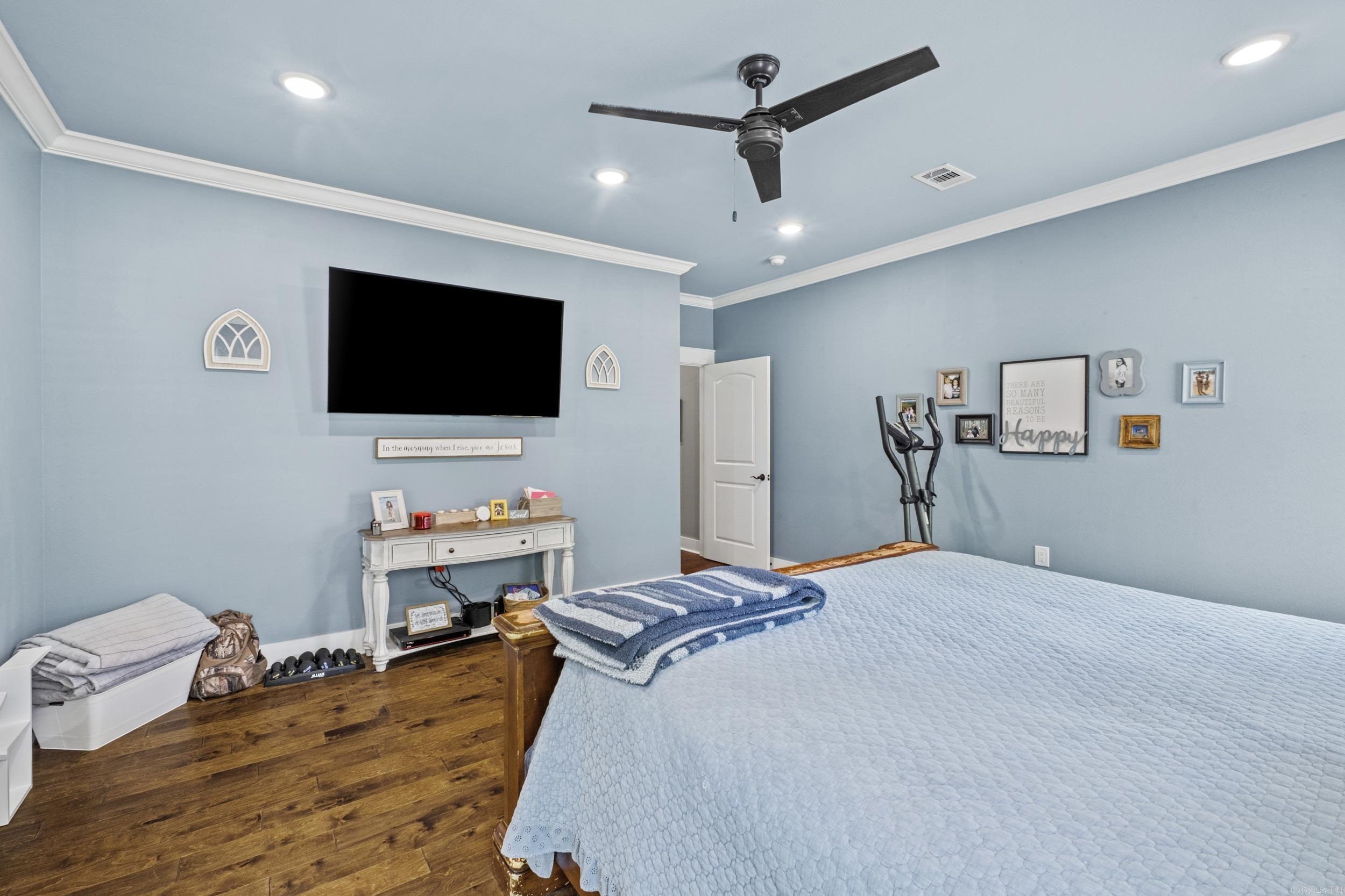 293 Johnston  RD Searcy, AR 72143