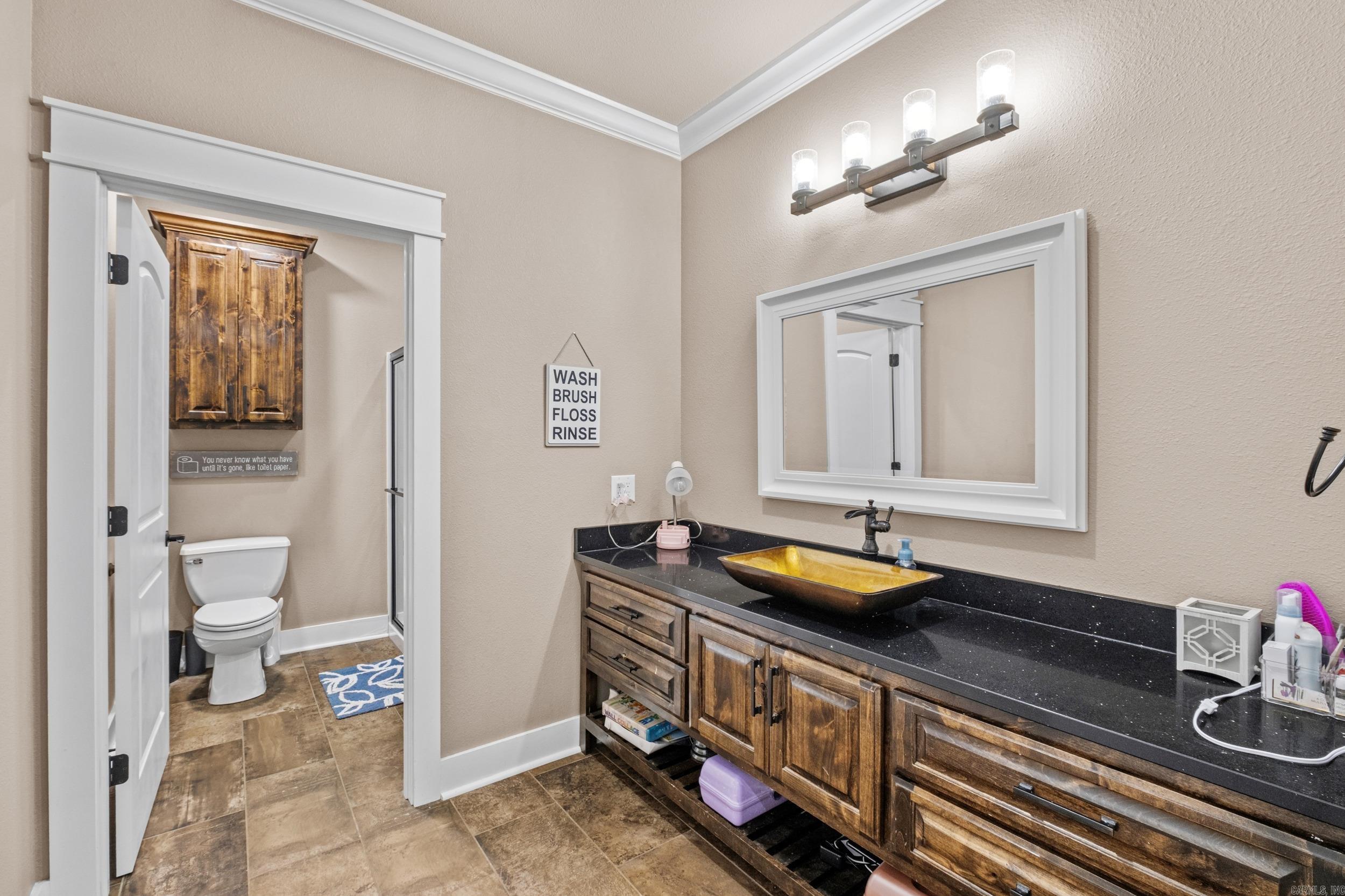 293 Johnston  RD Searcy, AR 72143
