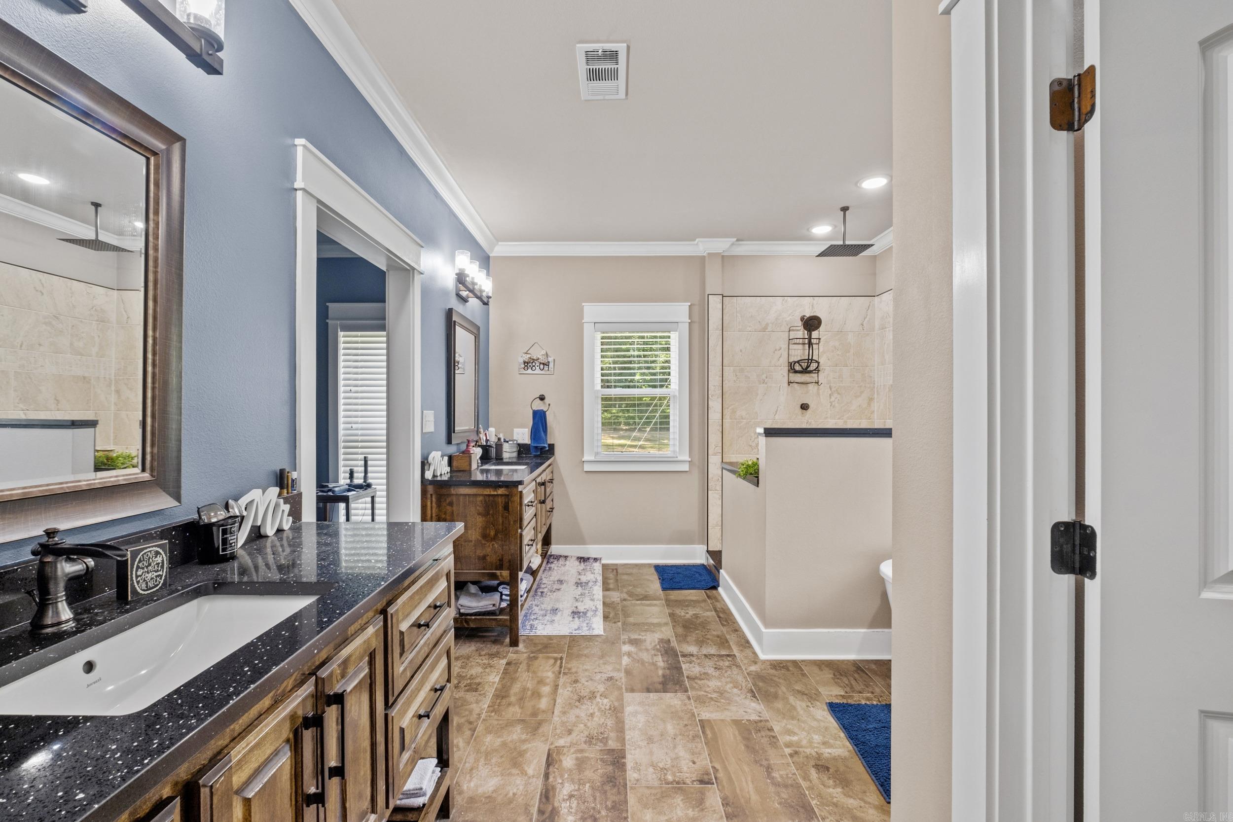 293 Johnston  RD Searcy, AR 72143