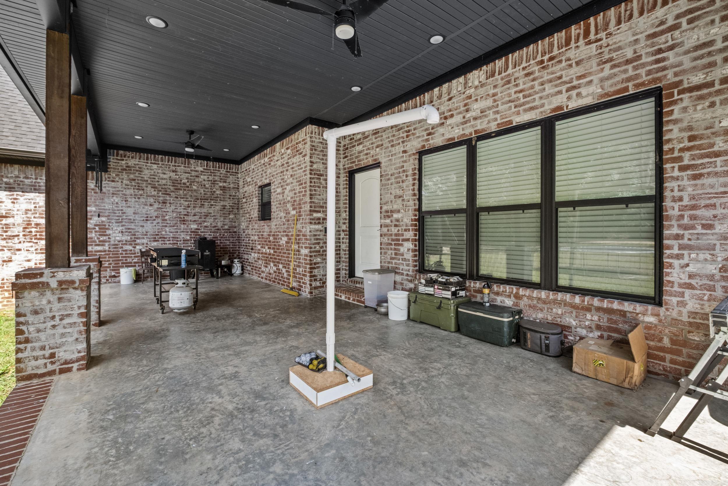 293 Johnston  RD Searcy, AR 72143