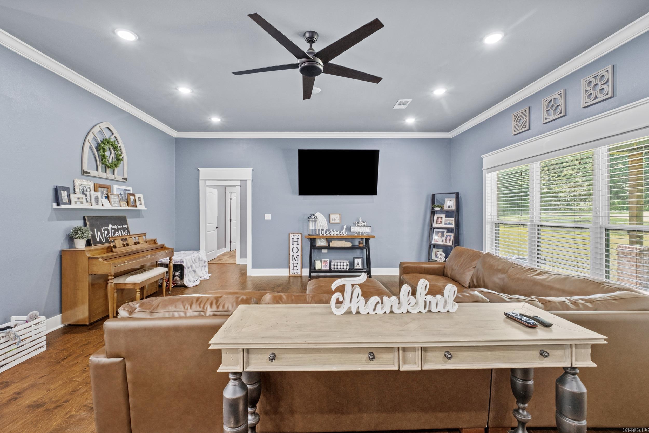 293 Johnston  RD Searcy, AR 72143