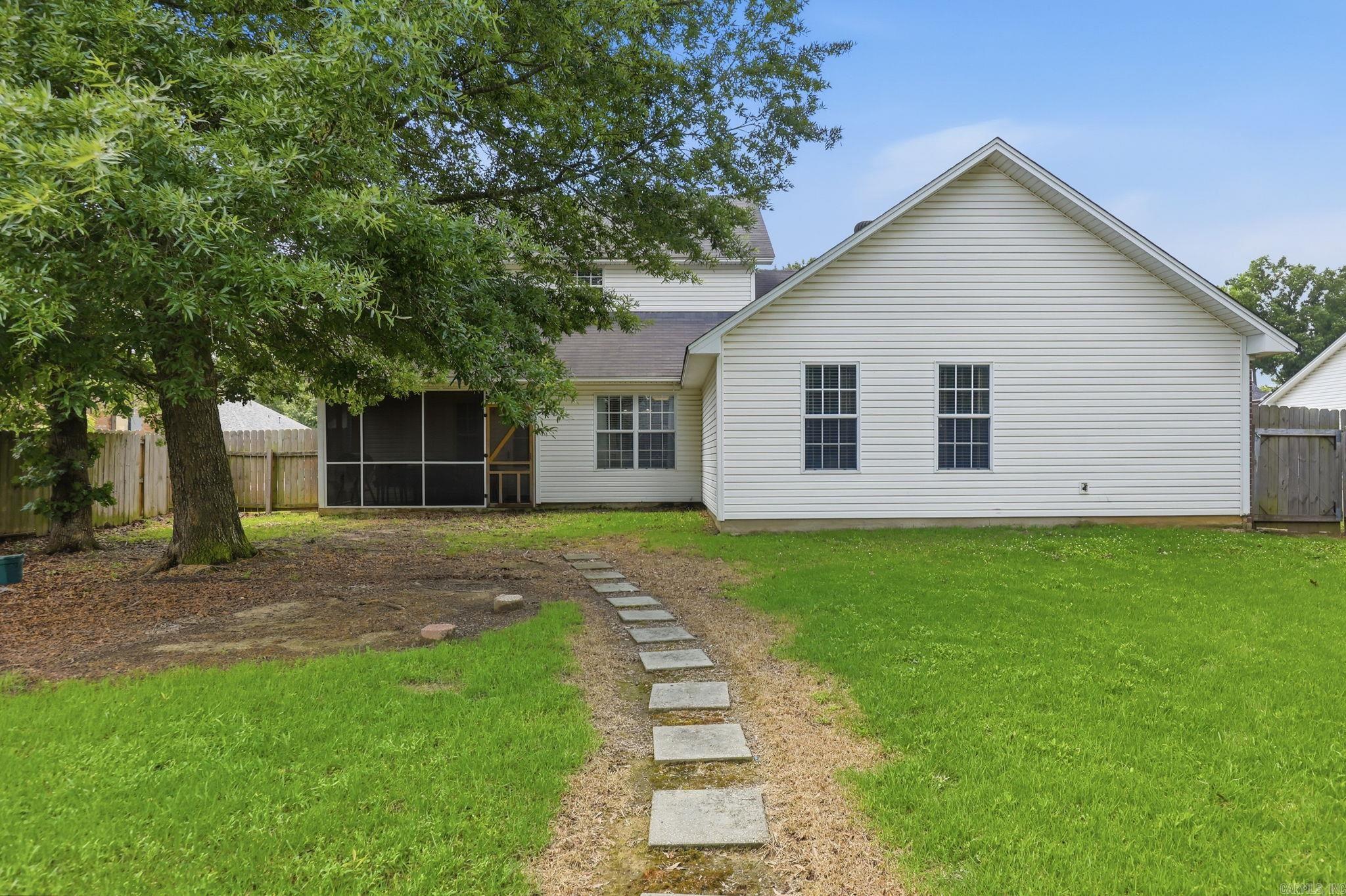 1819 Pleasant Point Circle  Bryant, AR