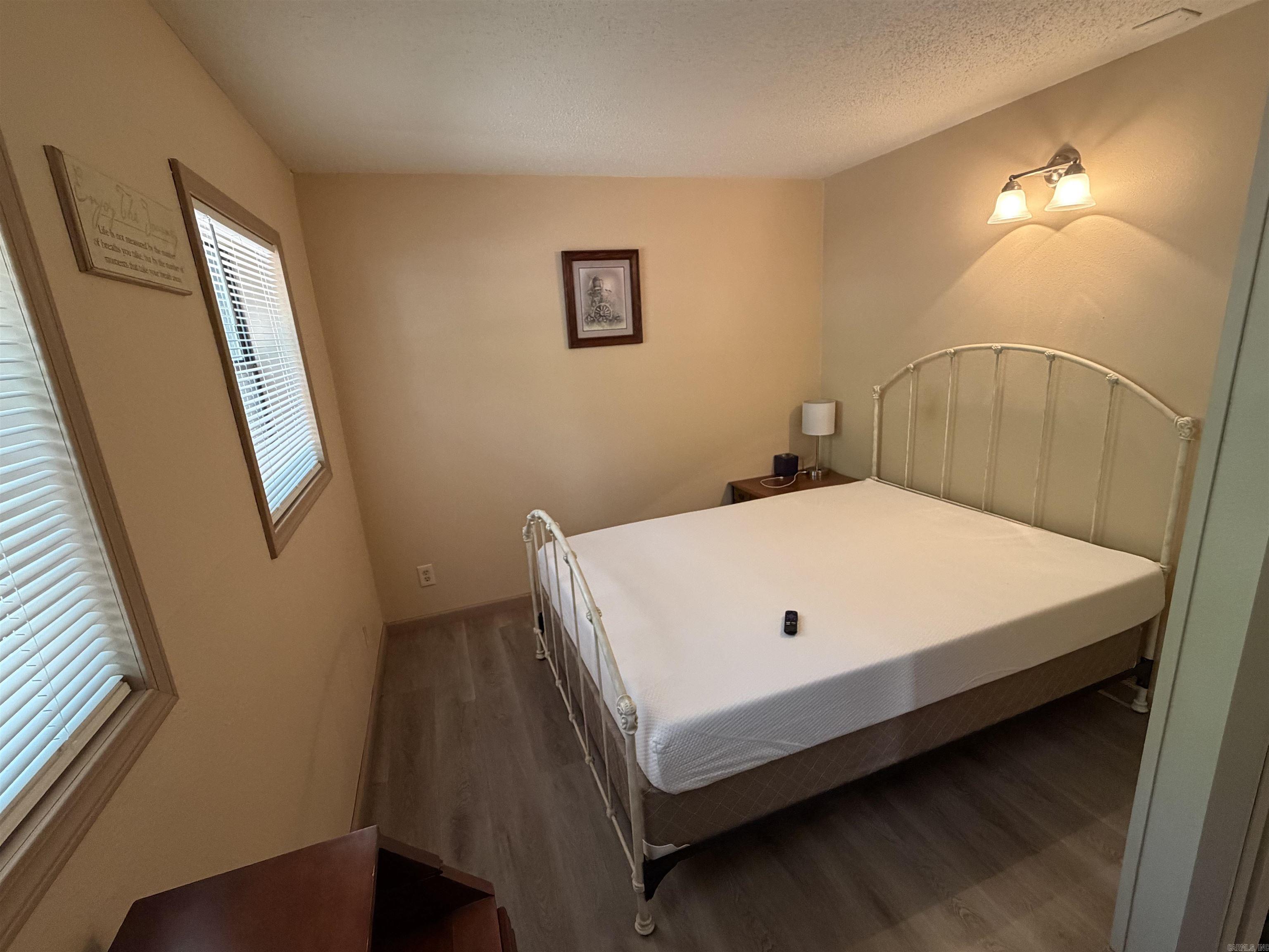 118 Cedar Valley Rd.  Fairfield Bay, AR