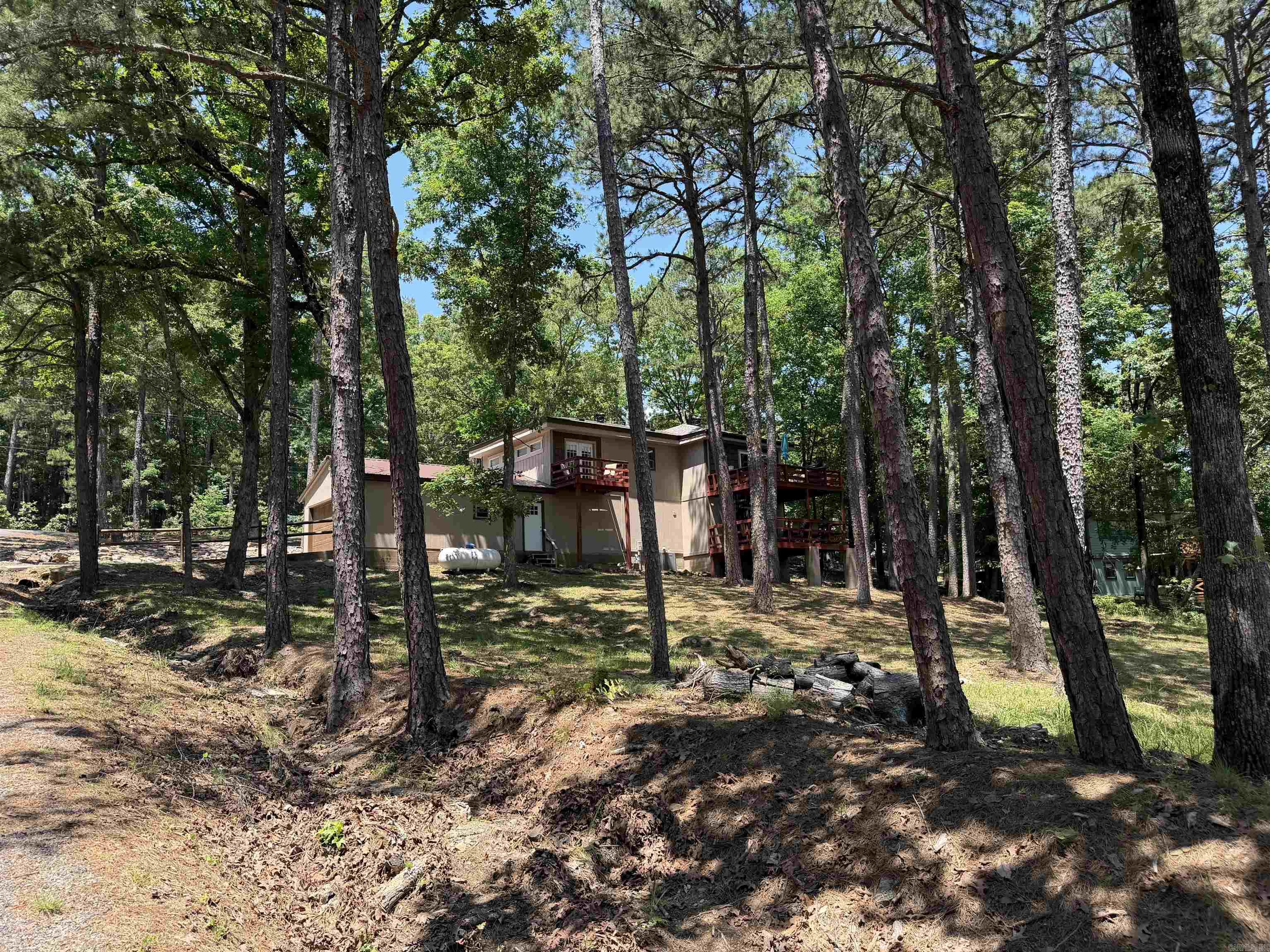 118 Cedar Valley Rd.  Fairfield Bay, AR