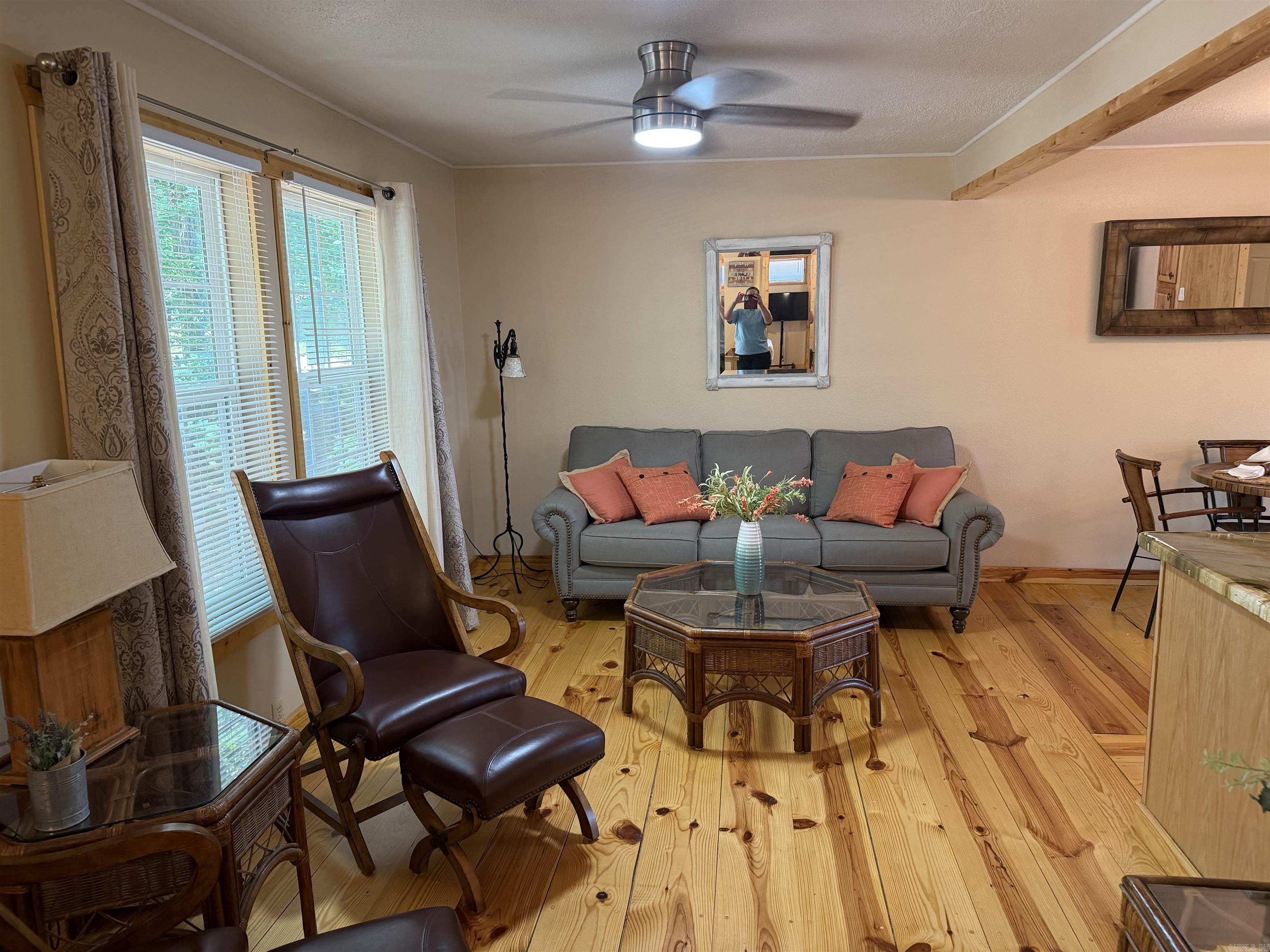 118 Cedar Valley Rd.  Fairfield Bay, AR