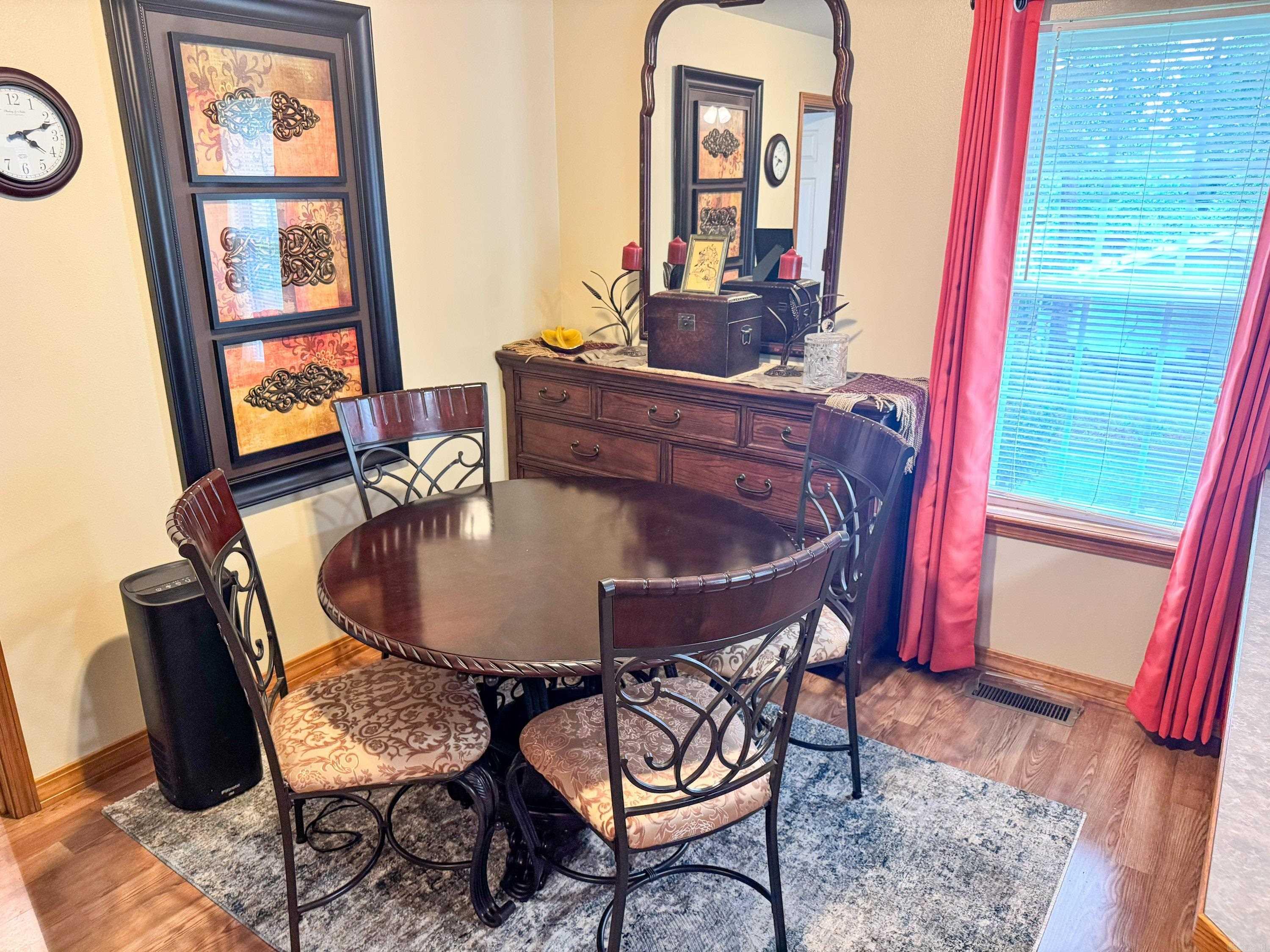 410 W Clinton  Heber Springs, AR