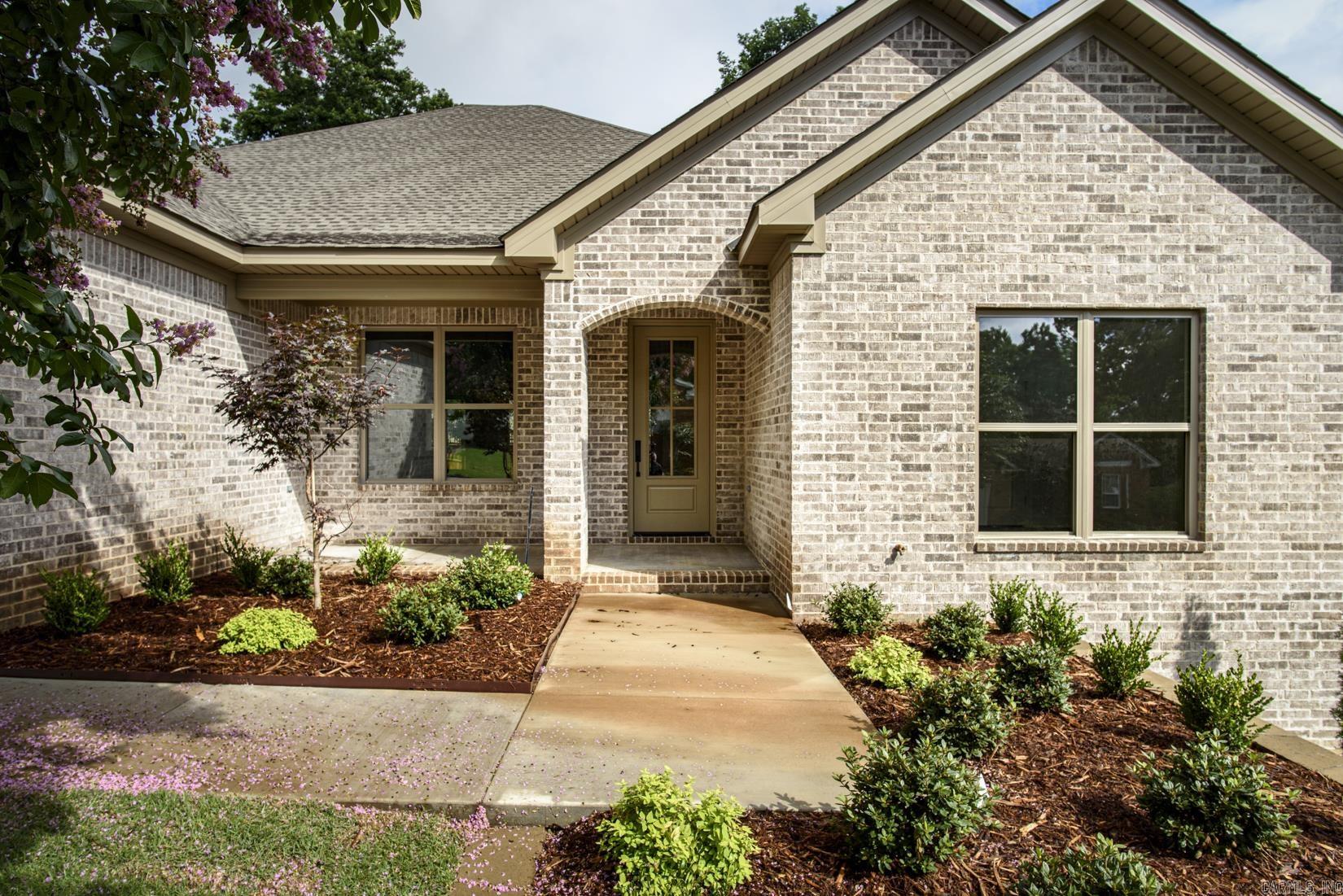 206 Trelon Circle  Little Rock, AR