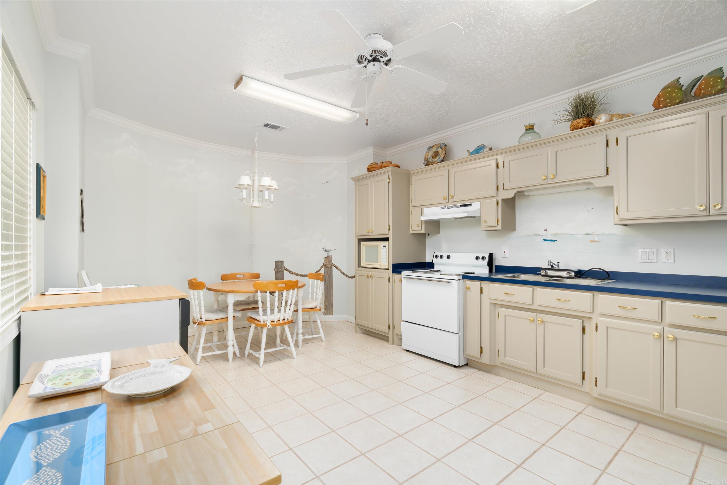 8 Guindola Circle  Hot Springs Village, AR