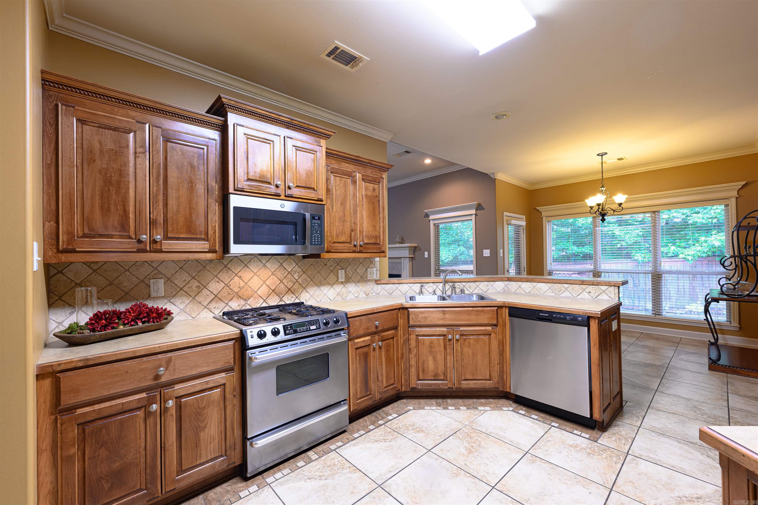 7051 E Ridge  Sherwood, AR