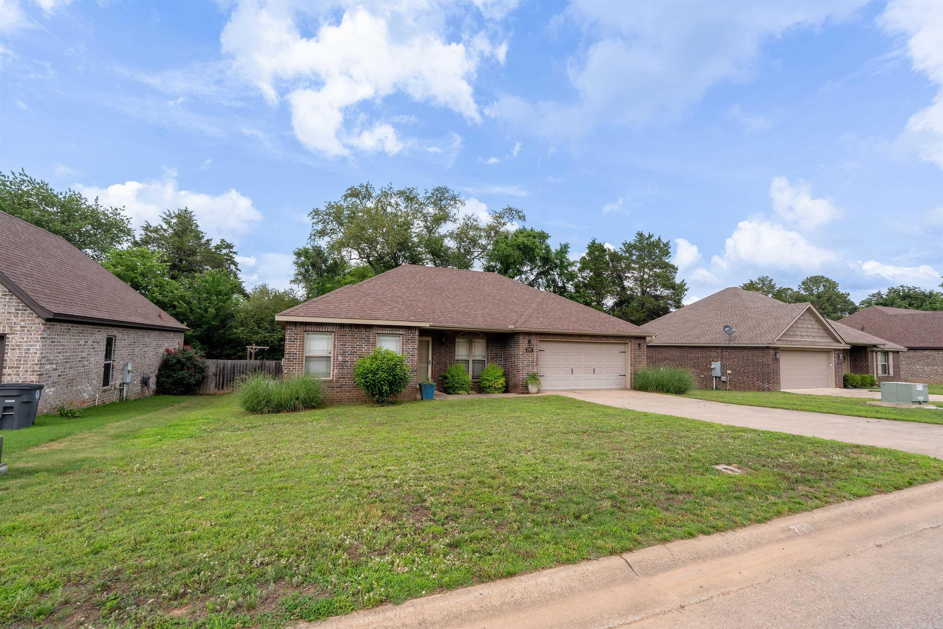 2610 Ridgewood  Searcy, AR