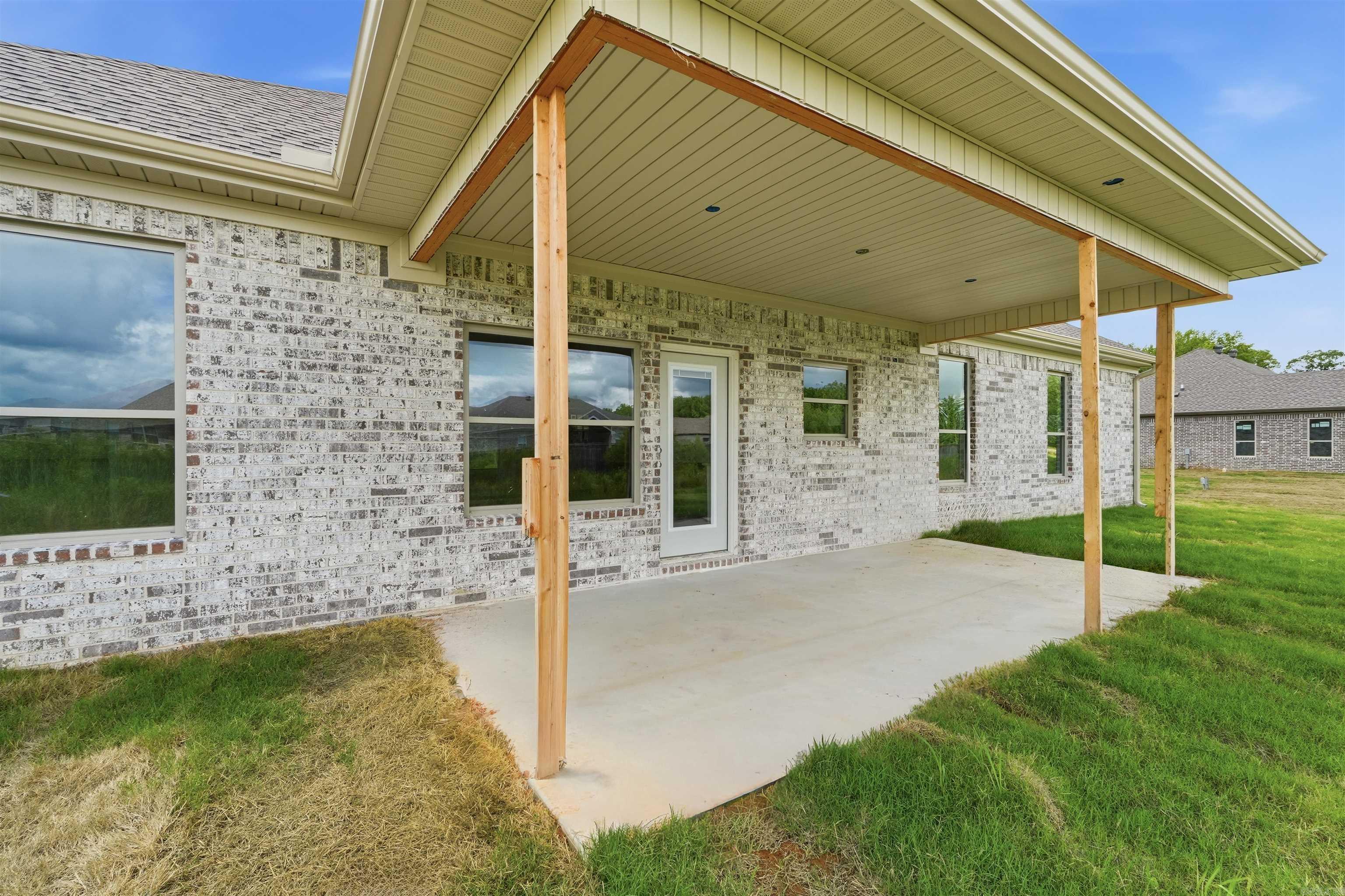 916 Bratton Rd  Lonoke, AR