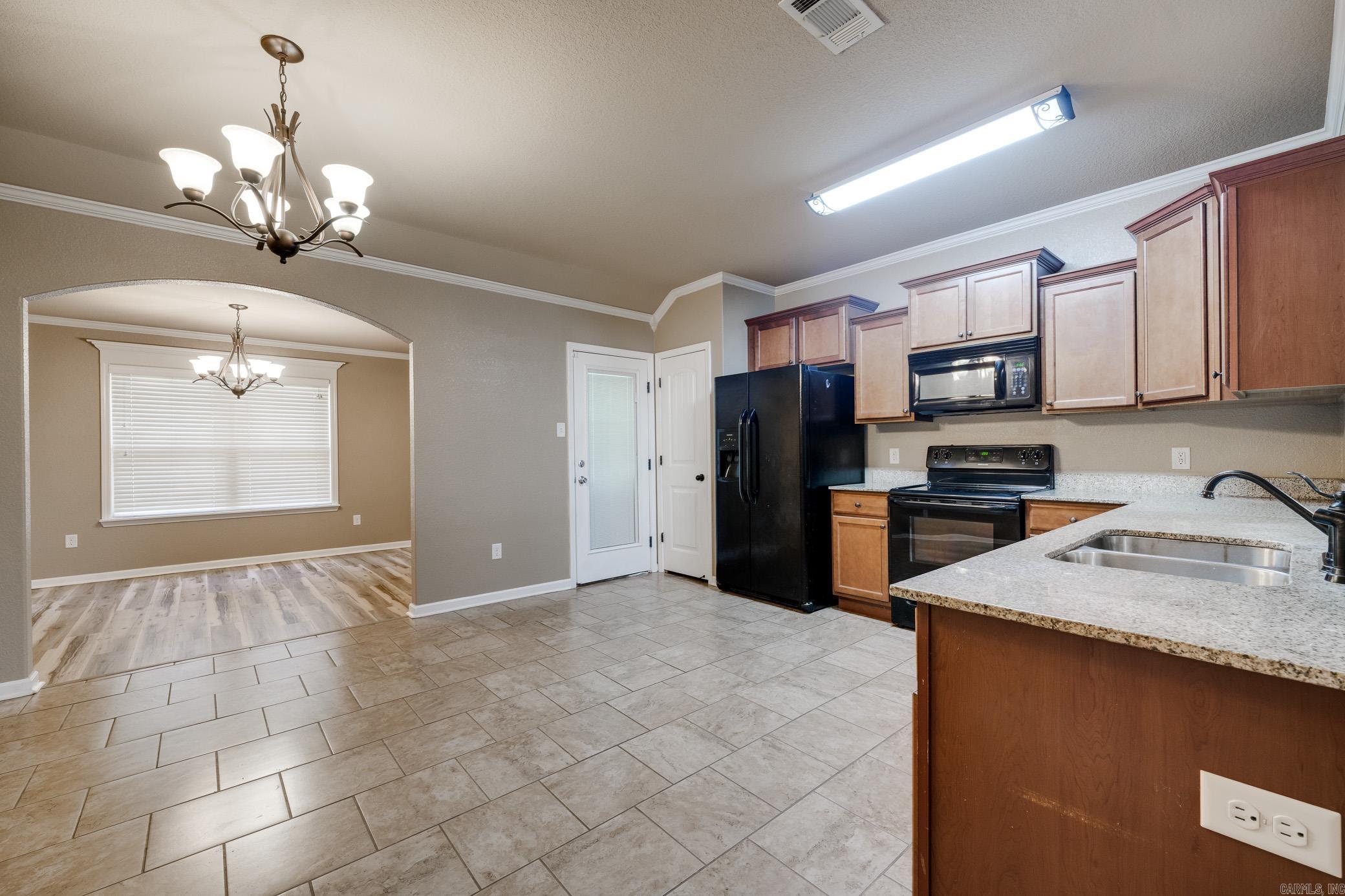 2925 Gladstone  Conway, AR