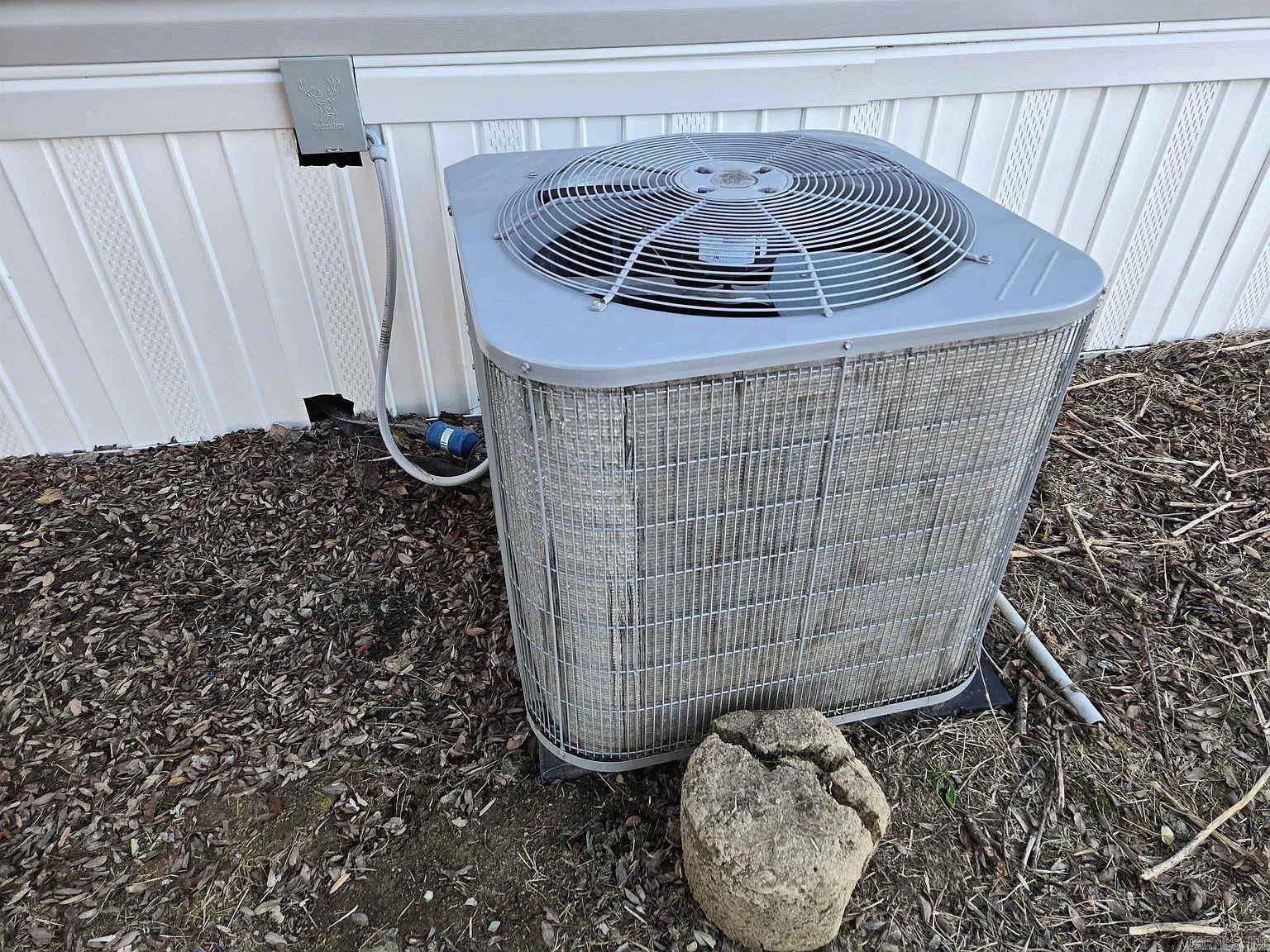 4368 Highway 49  Holly Grove, AR