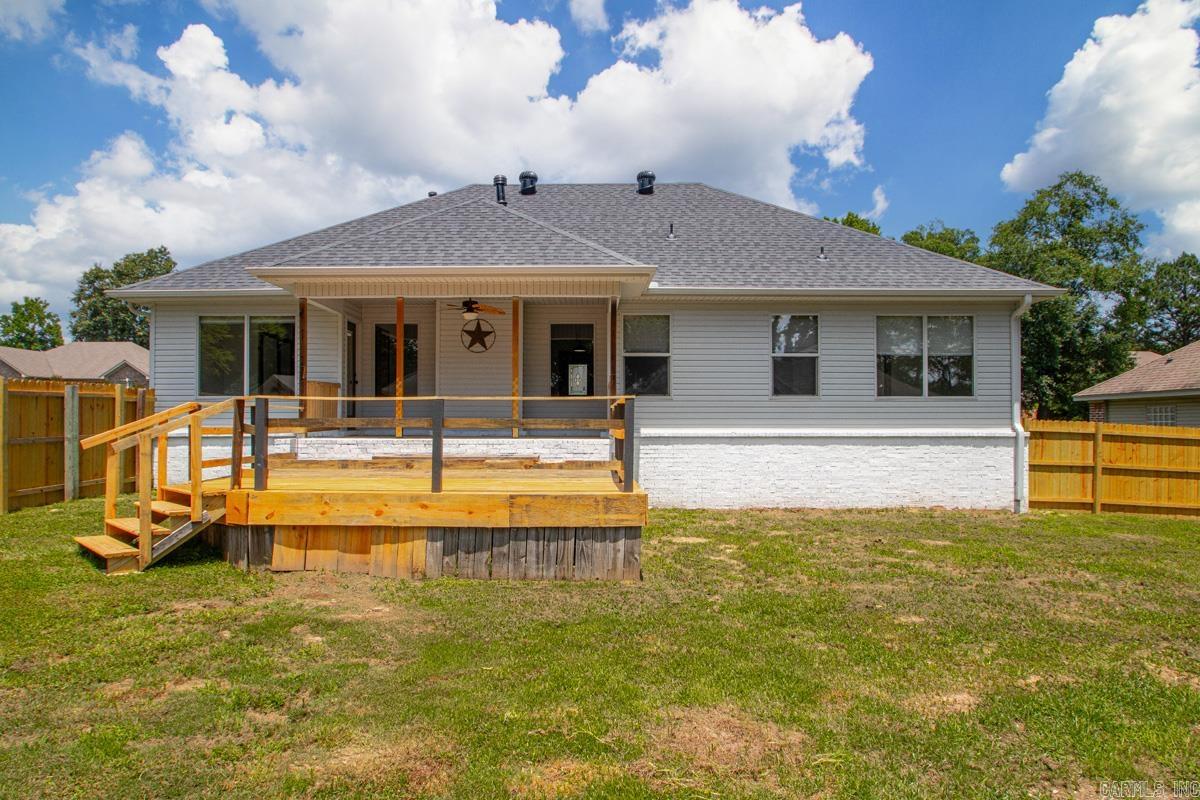 3201 McKensie  Benton, AR