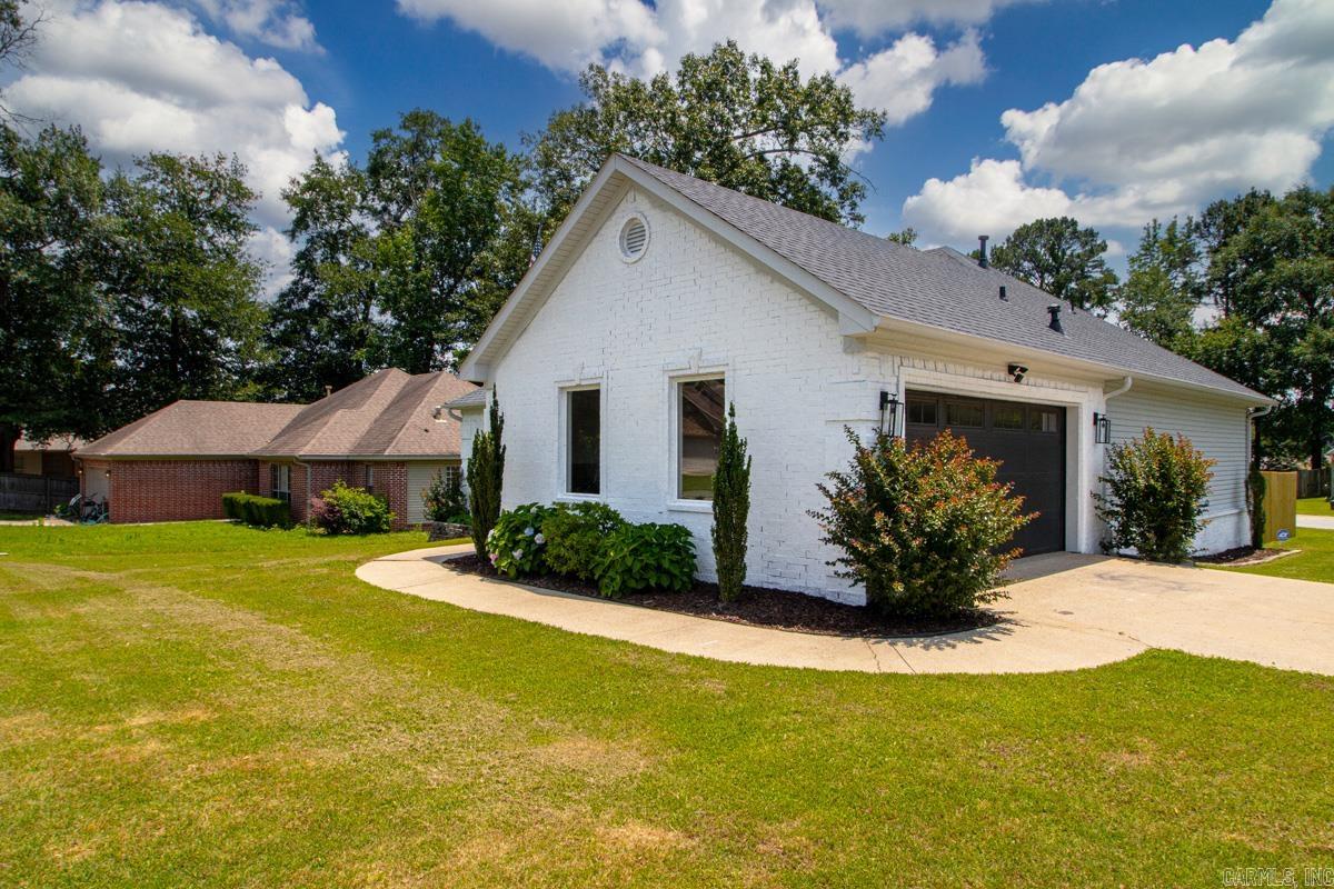 3201 McKensie  Benton, AR
