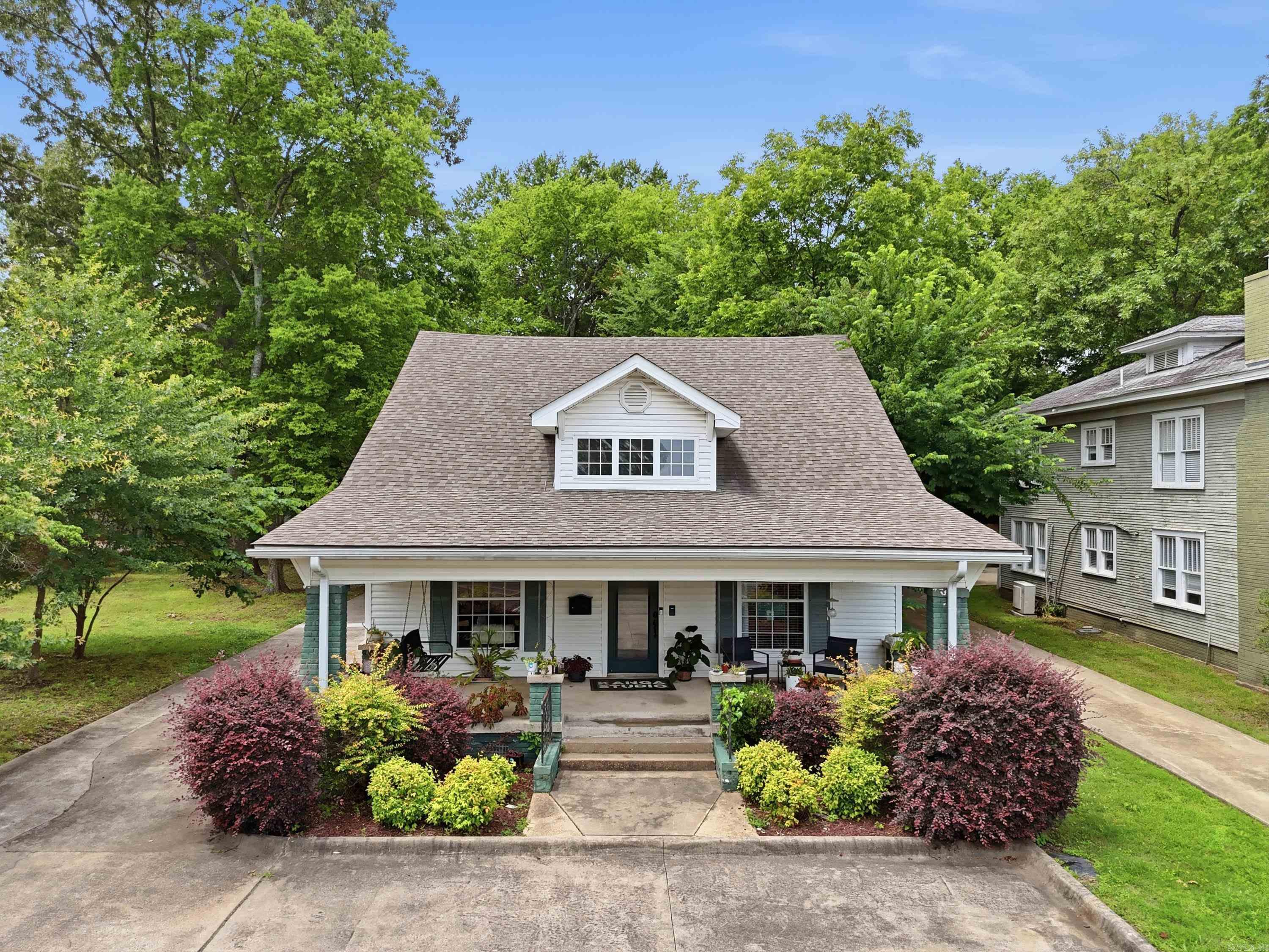 523 LOCUST  Conway, AR