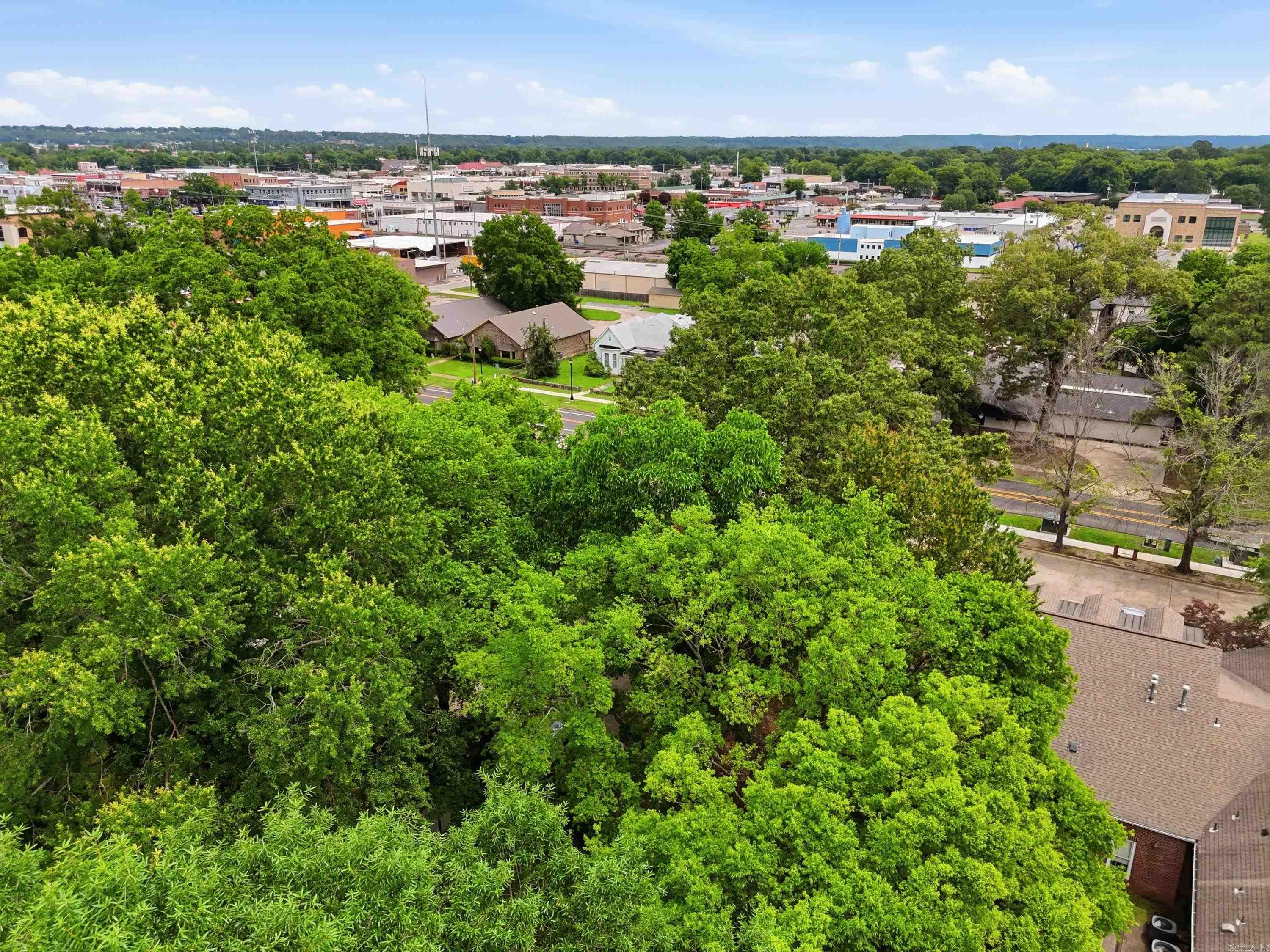 523 LOCUST  Conway, AR