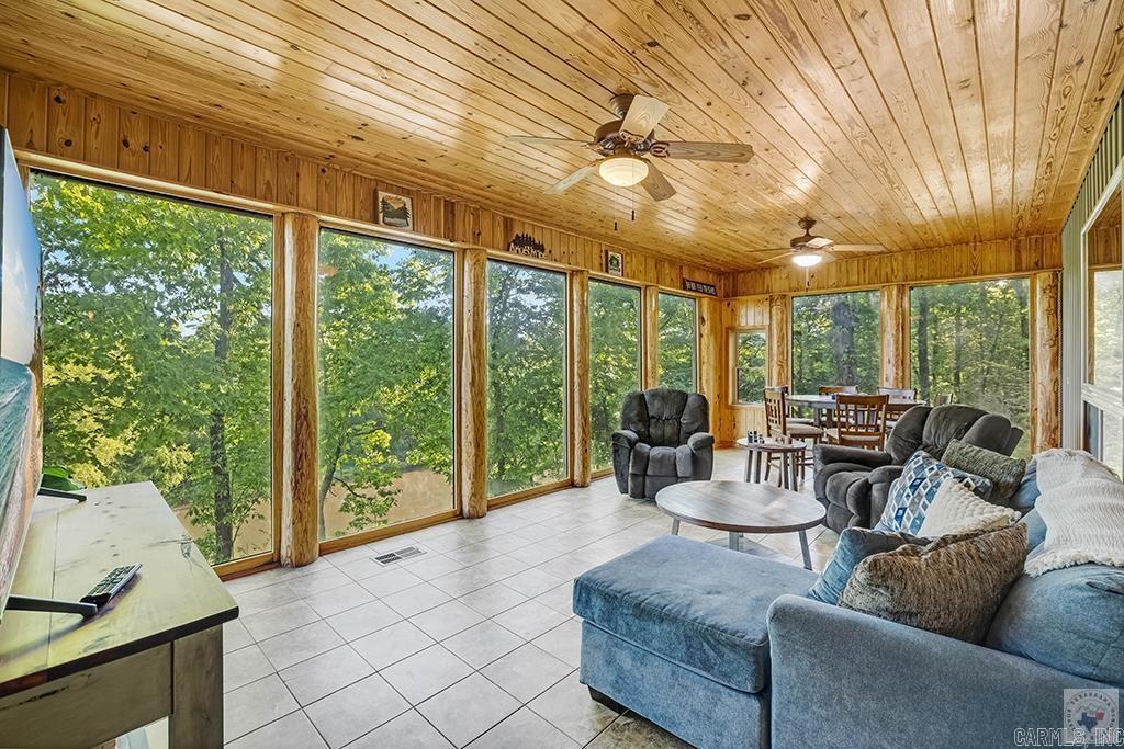 89 Kevins Xing  Amity, AR