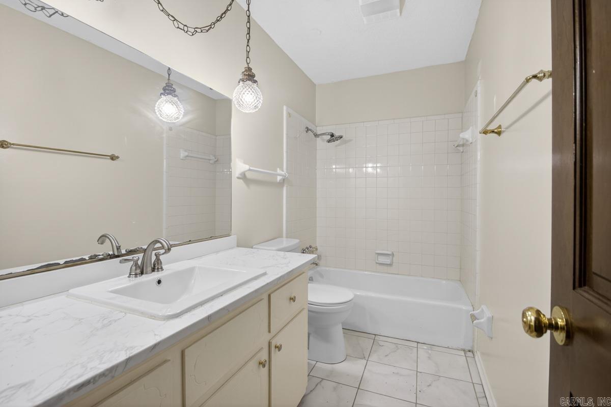 2911 Millbrook  Little Rock, AR
