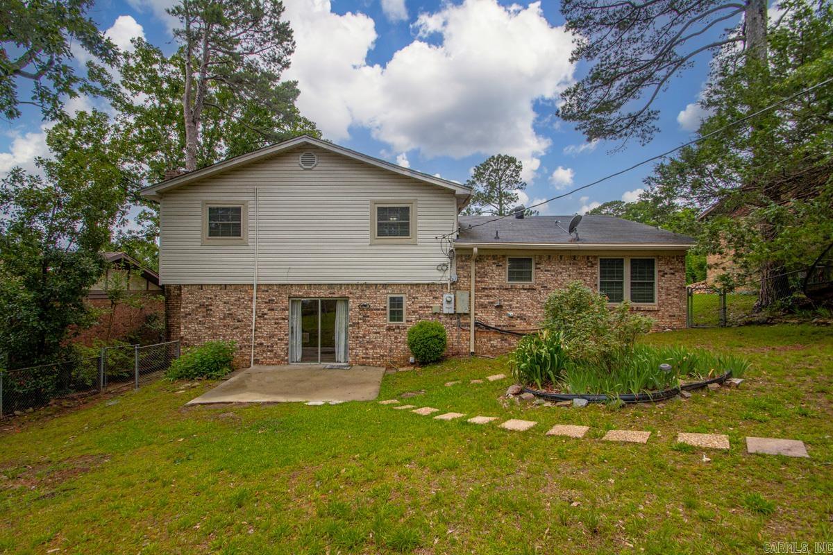 2911 Millbrook  Little Rock, AR
