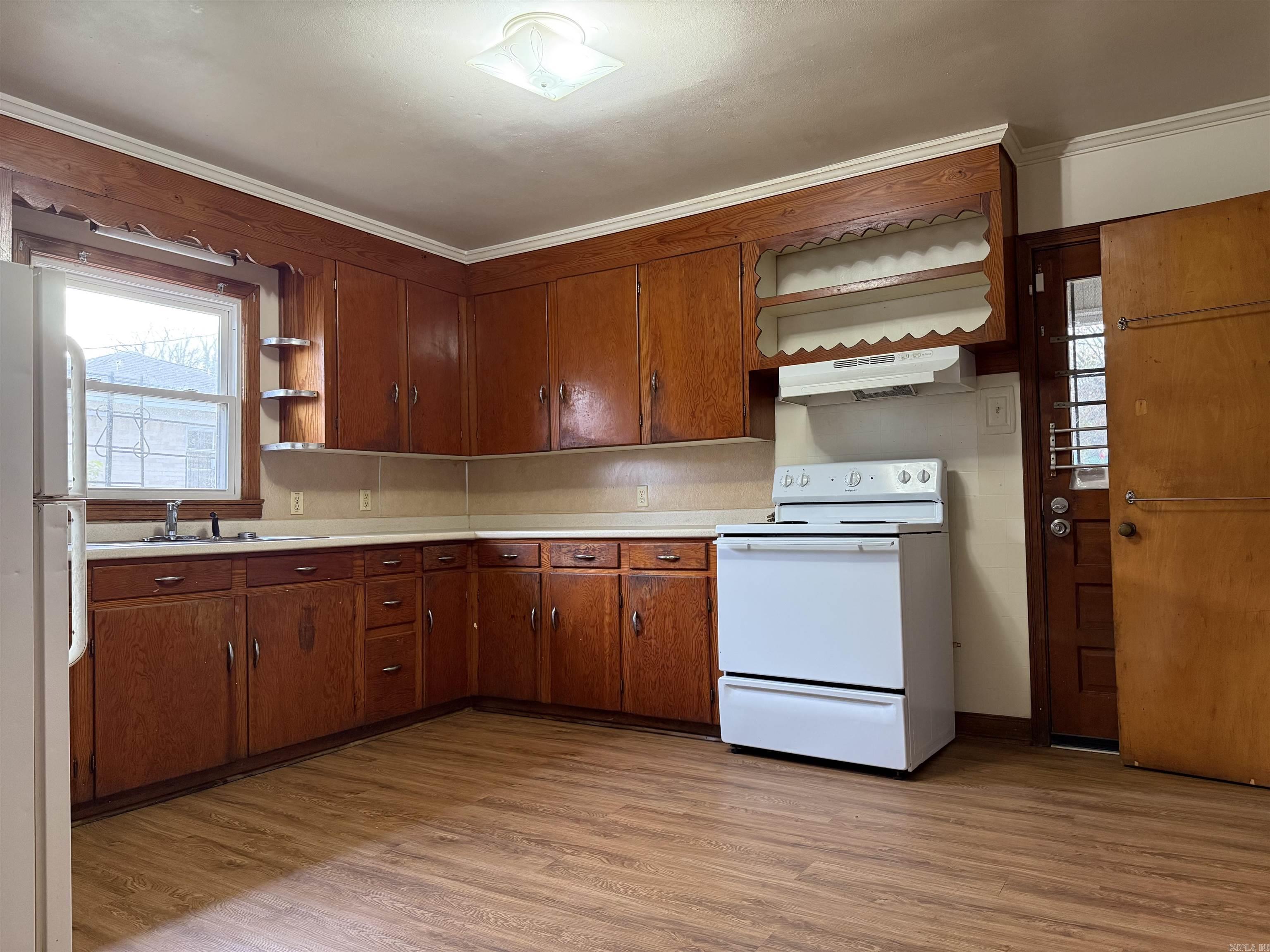1914 S Van Buren  Little Rock, AR