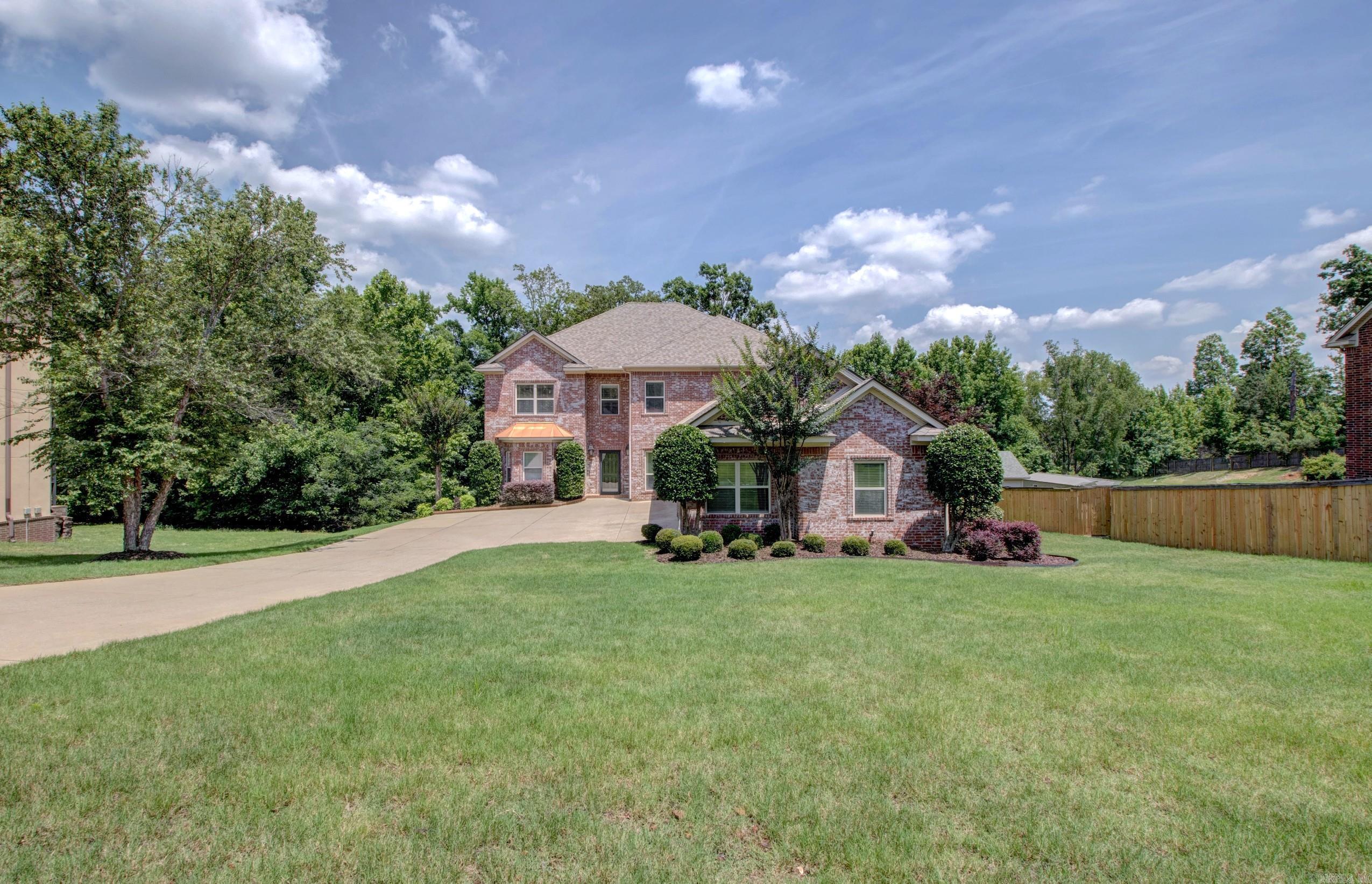 112 Navajo Trail  Maumelle, AR