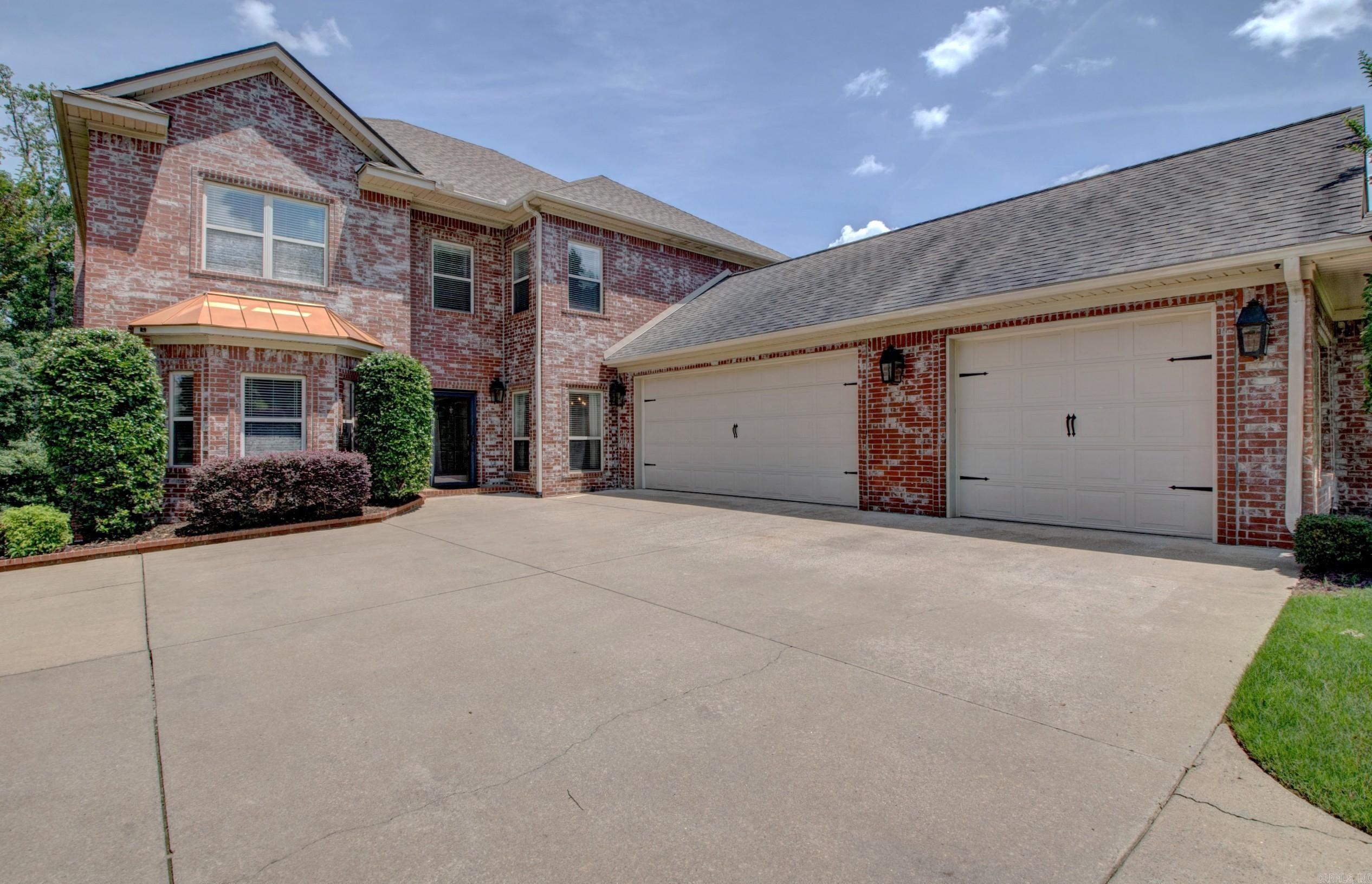 112 Navajo Trail  Maumelle, AR