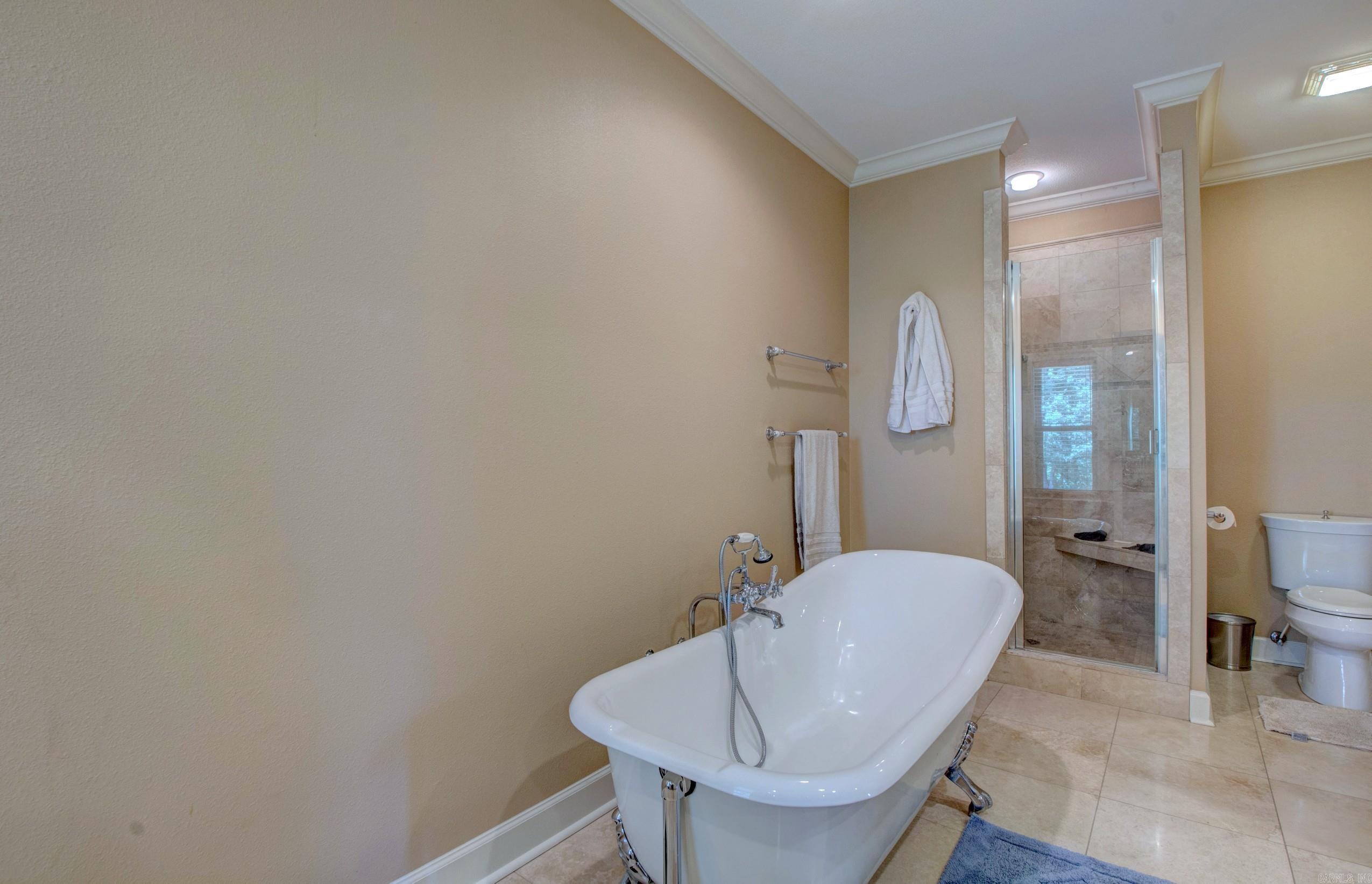 112 Navajo Trail  Maumelle, AR