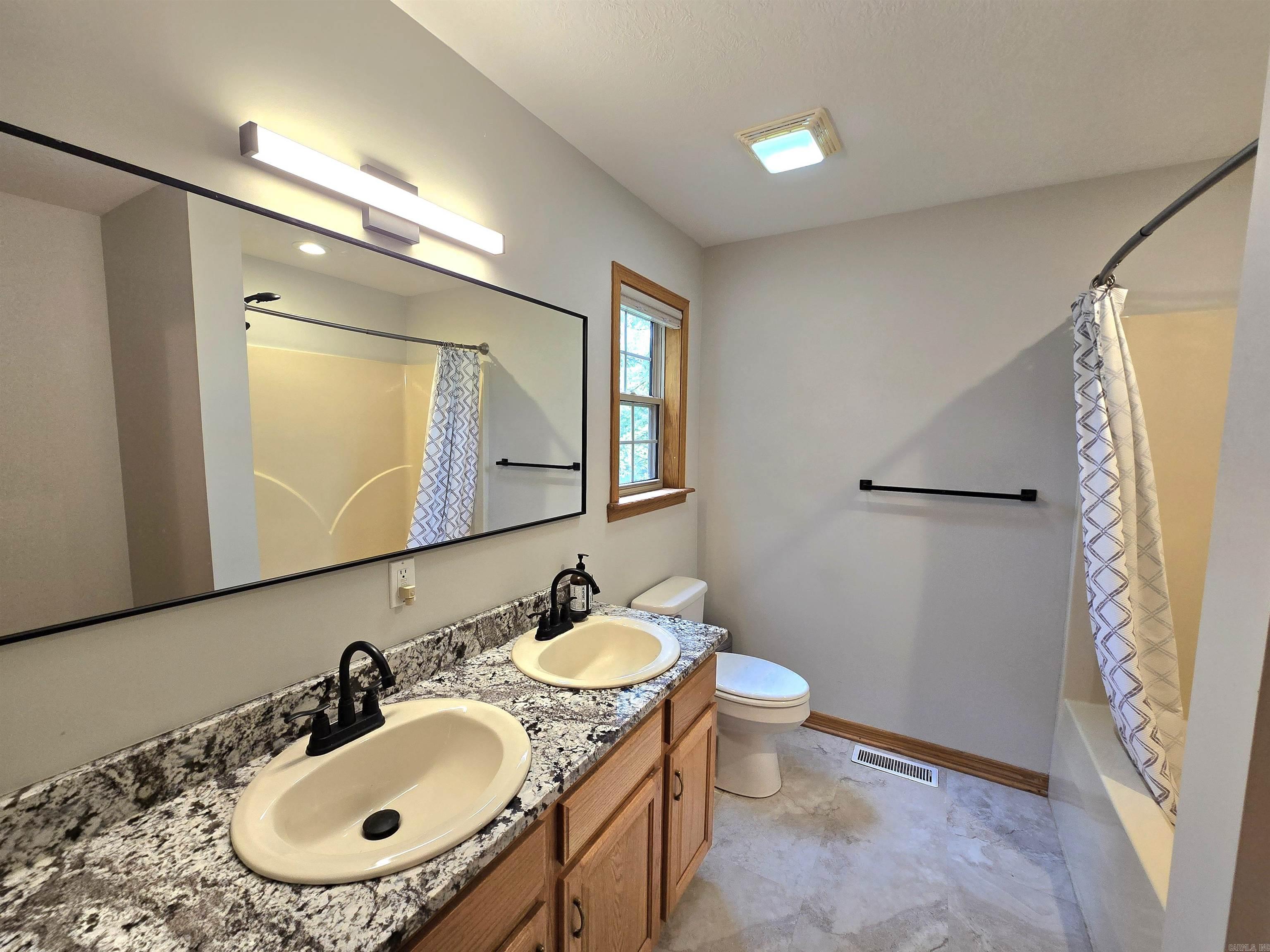 128 Cherokee Ridge  Yellville, AR