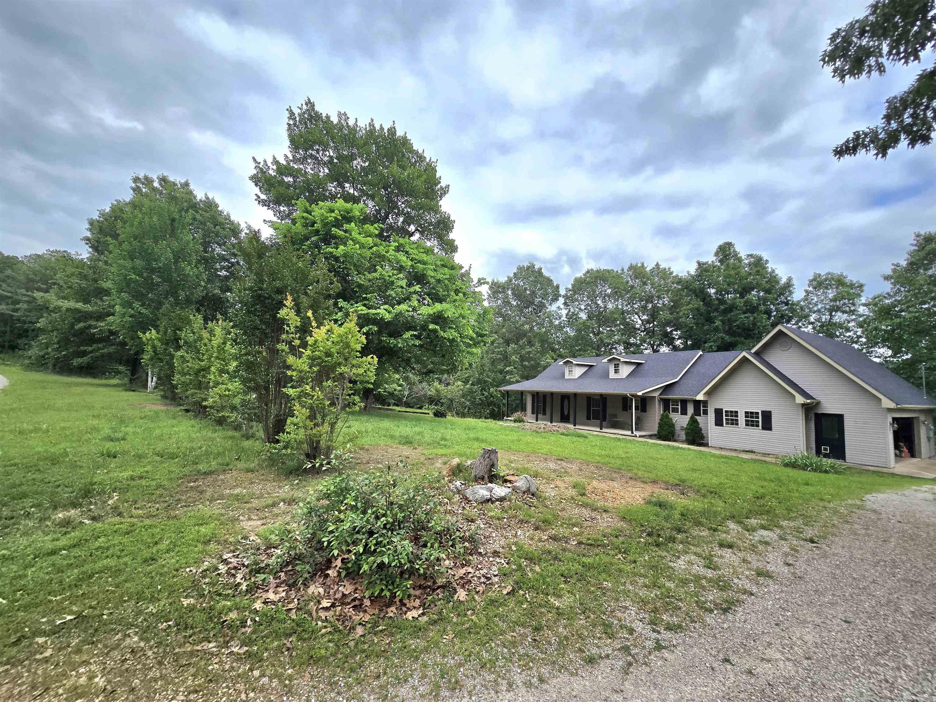 128 Cherokee Ridge  Yellville, AR