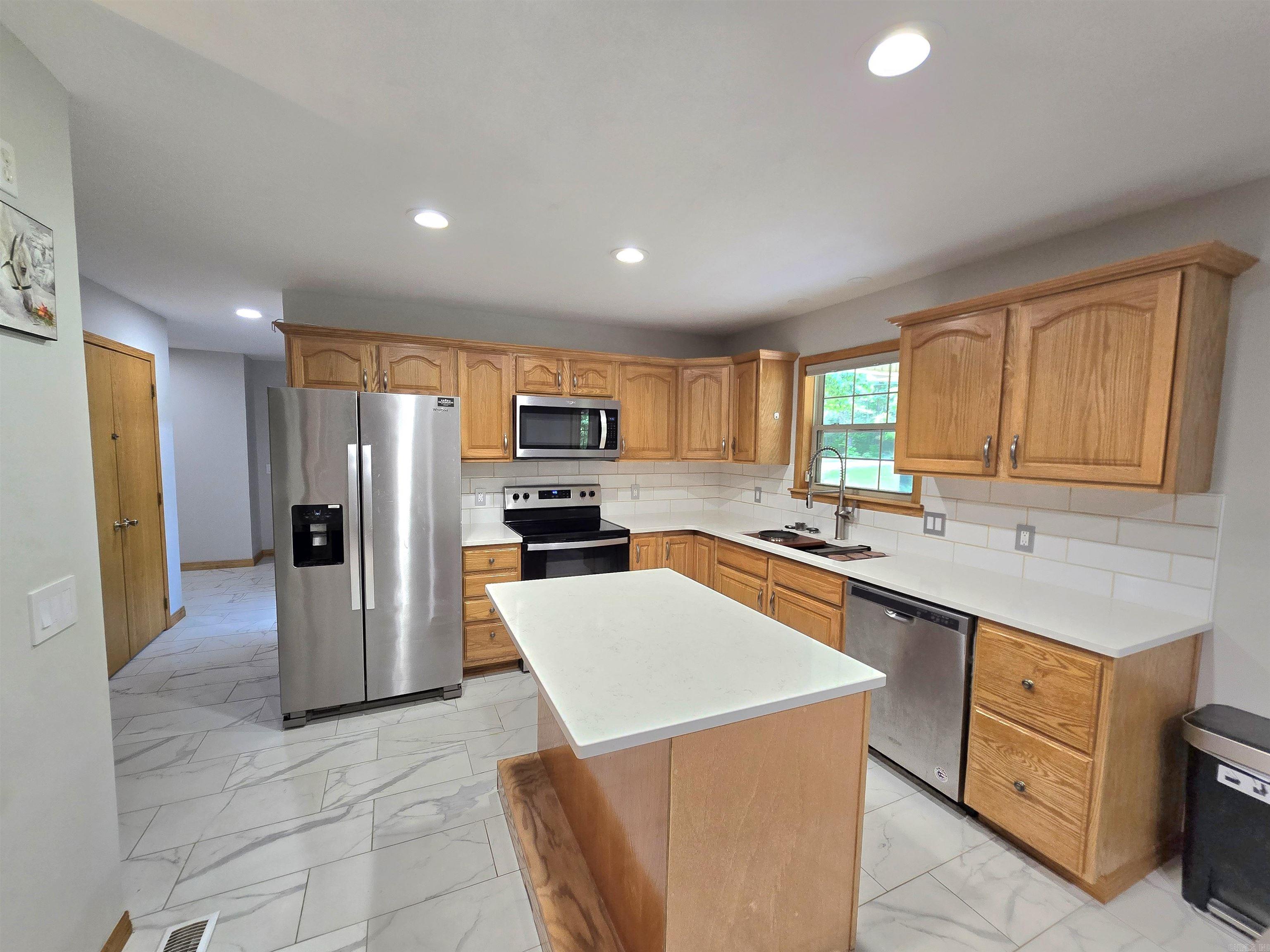 128 Cherokee Ridge  Yellville, AR